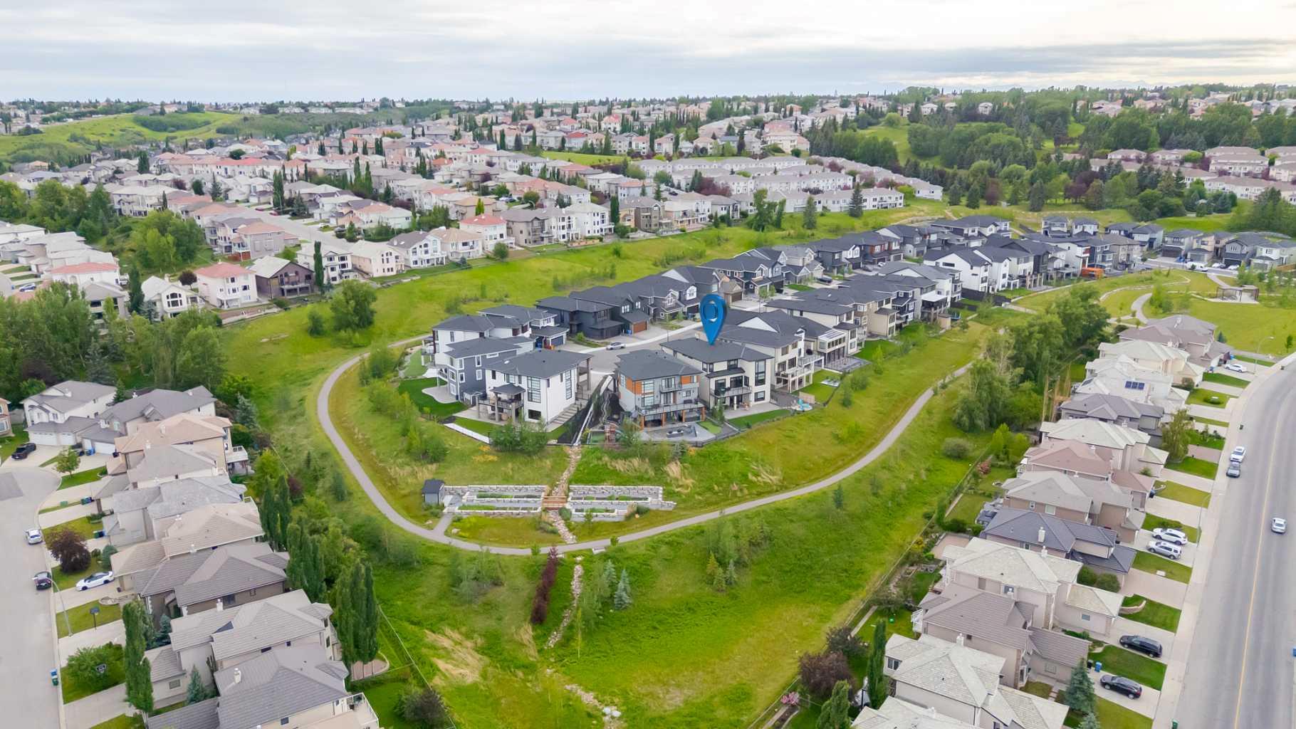 128 Hampstead Mews NW, Calgary, AB T3A 2Z5