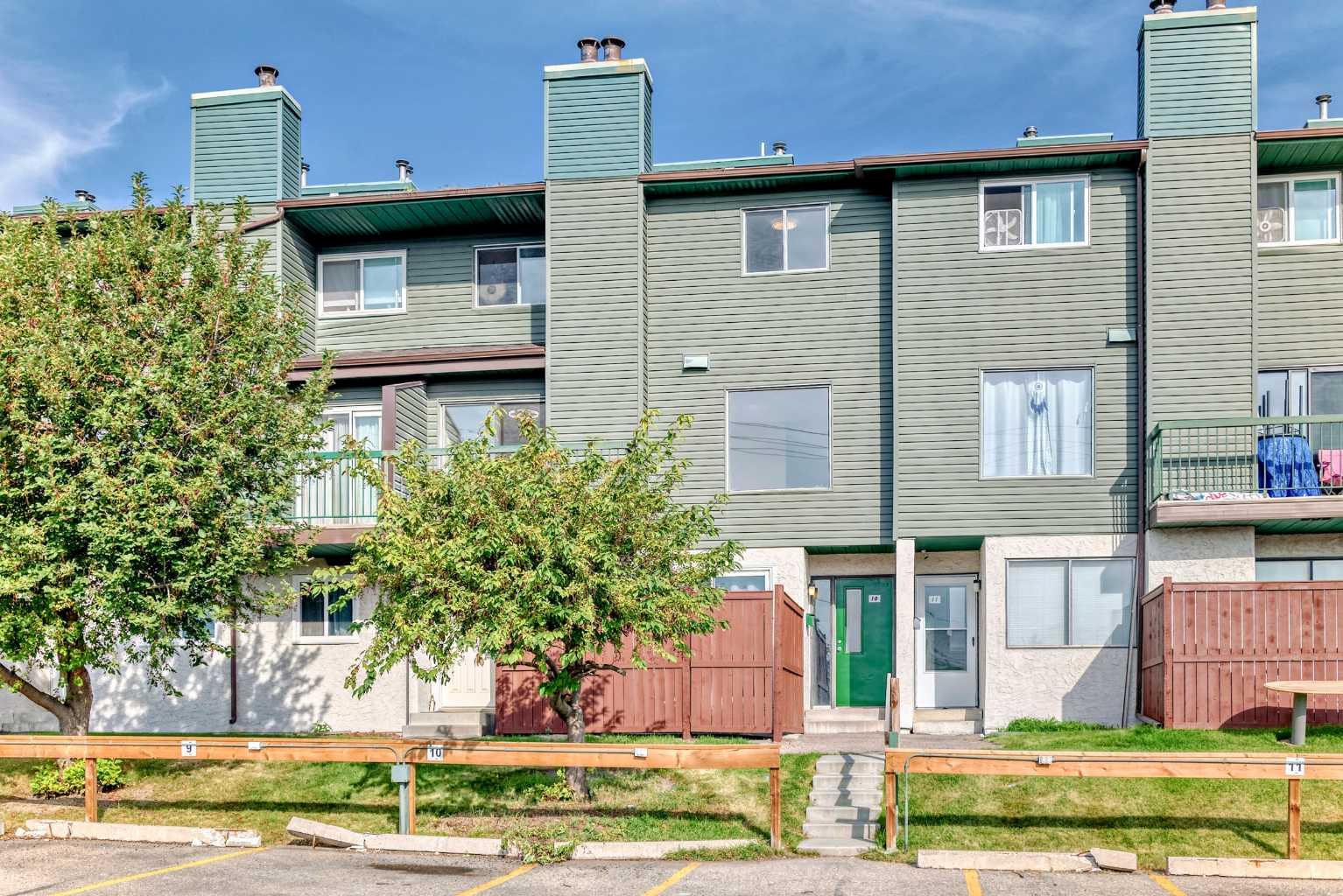 2511 38 Street Ne Unit 10, Calgary, AB T1Y 4M7