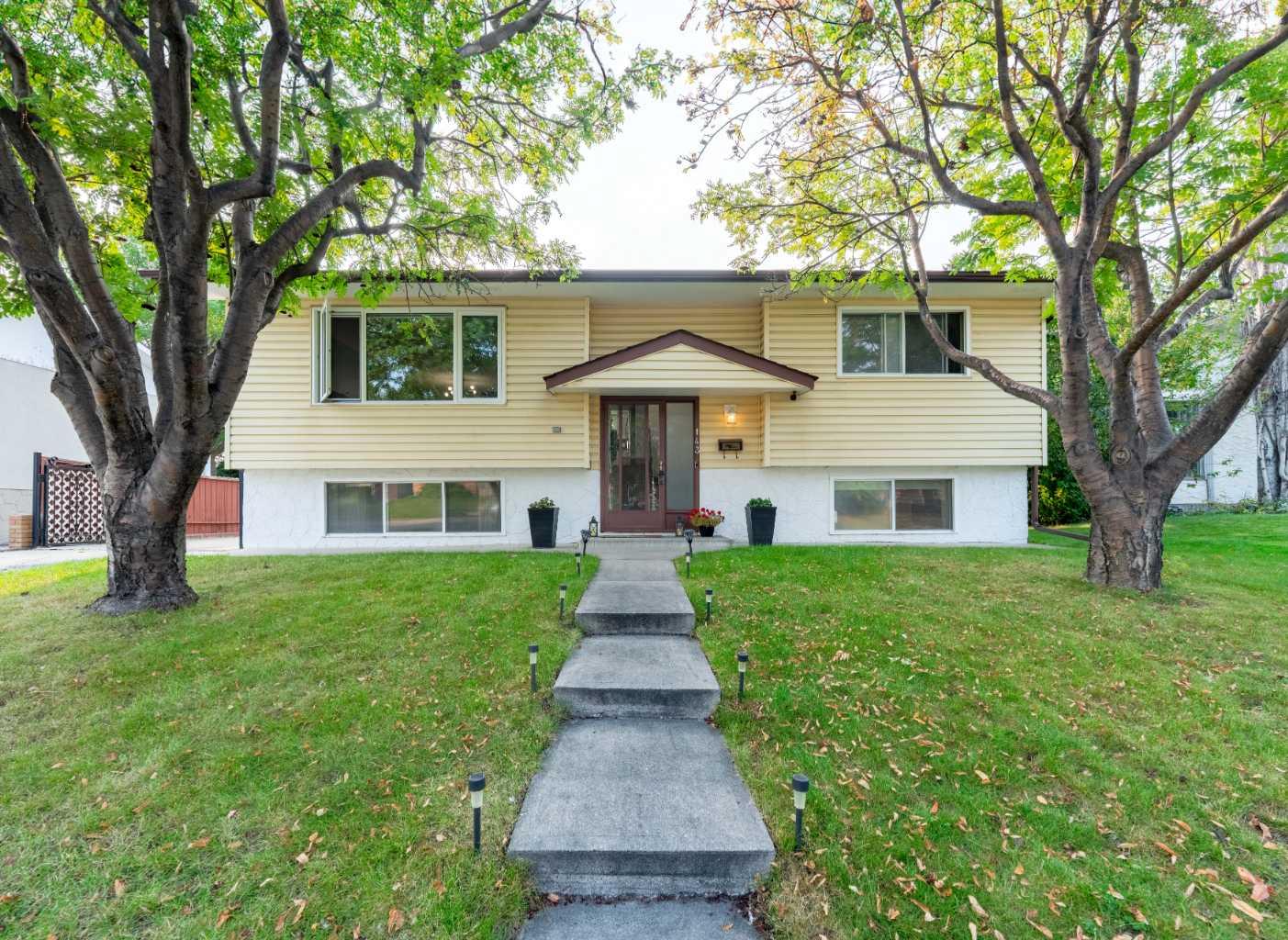 143 Manora Dr NE, Calgary, AB T2A 4P6