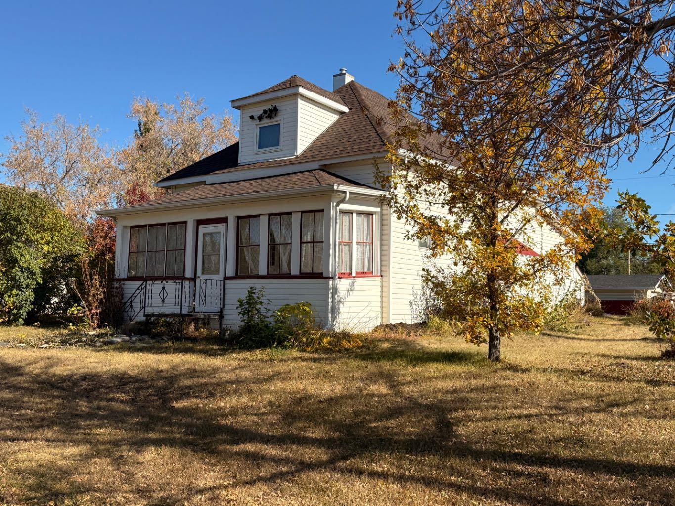 2 Street W Unit 103, Lashburn, SK S0M 1H0