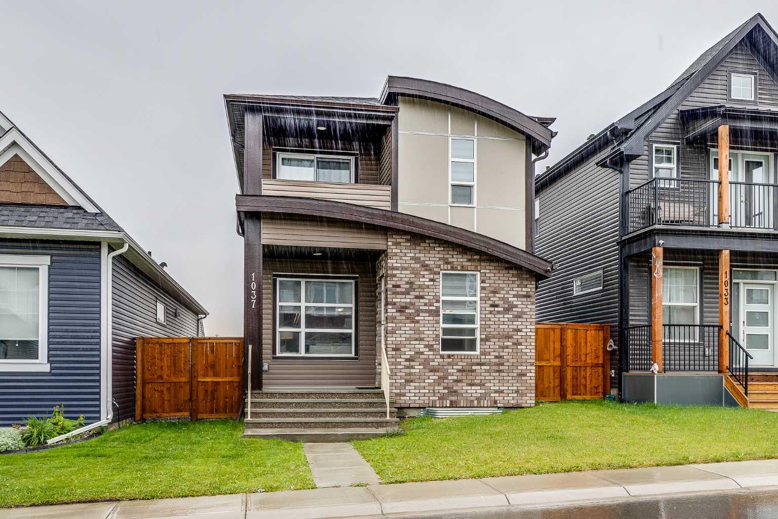 1037 Chinook Gate Heath SW, Airdrie, AB T4B 5E1