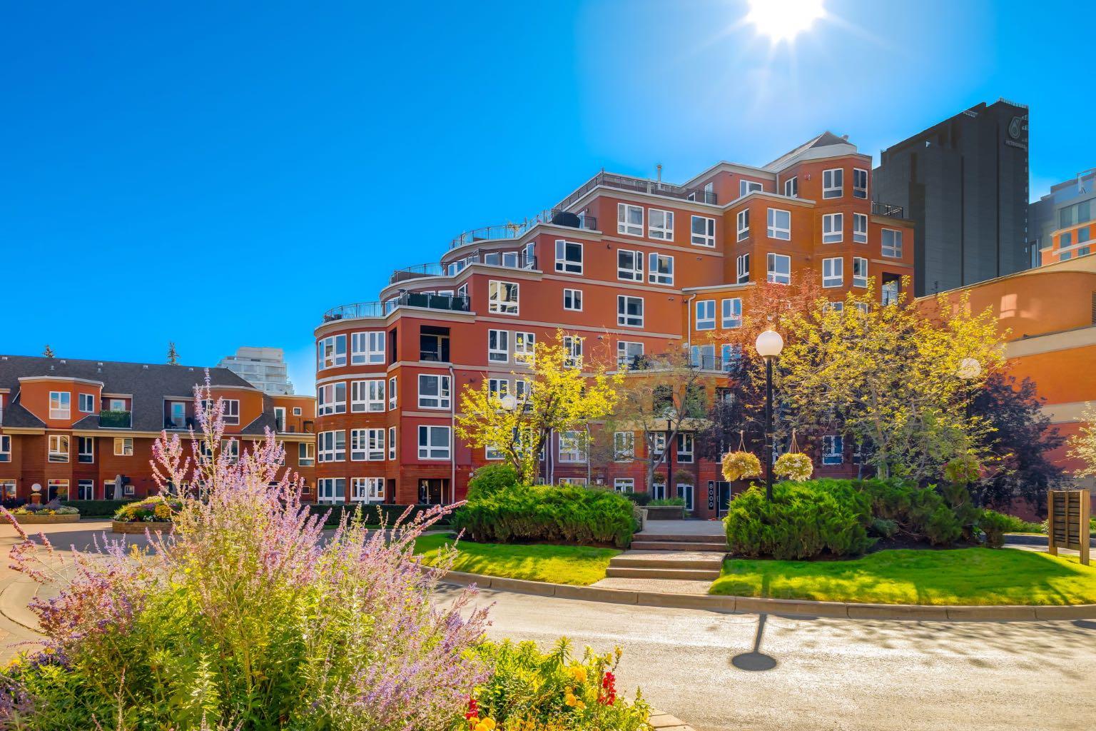 400 Eau Claire Avenue Sw Unit 8704, Calgary, AB T2P 4X2