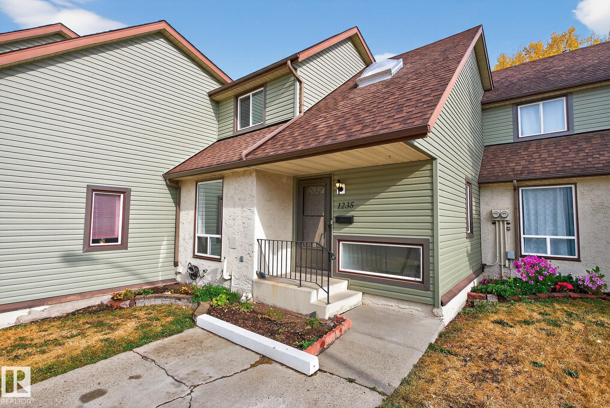 62 St Nw Unit 1235 St, Edmonton, AB T6L 2H6