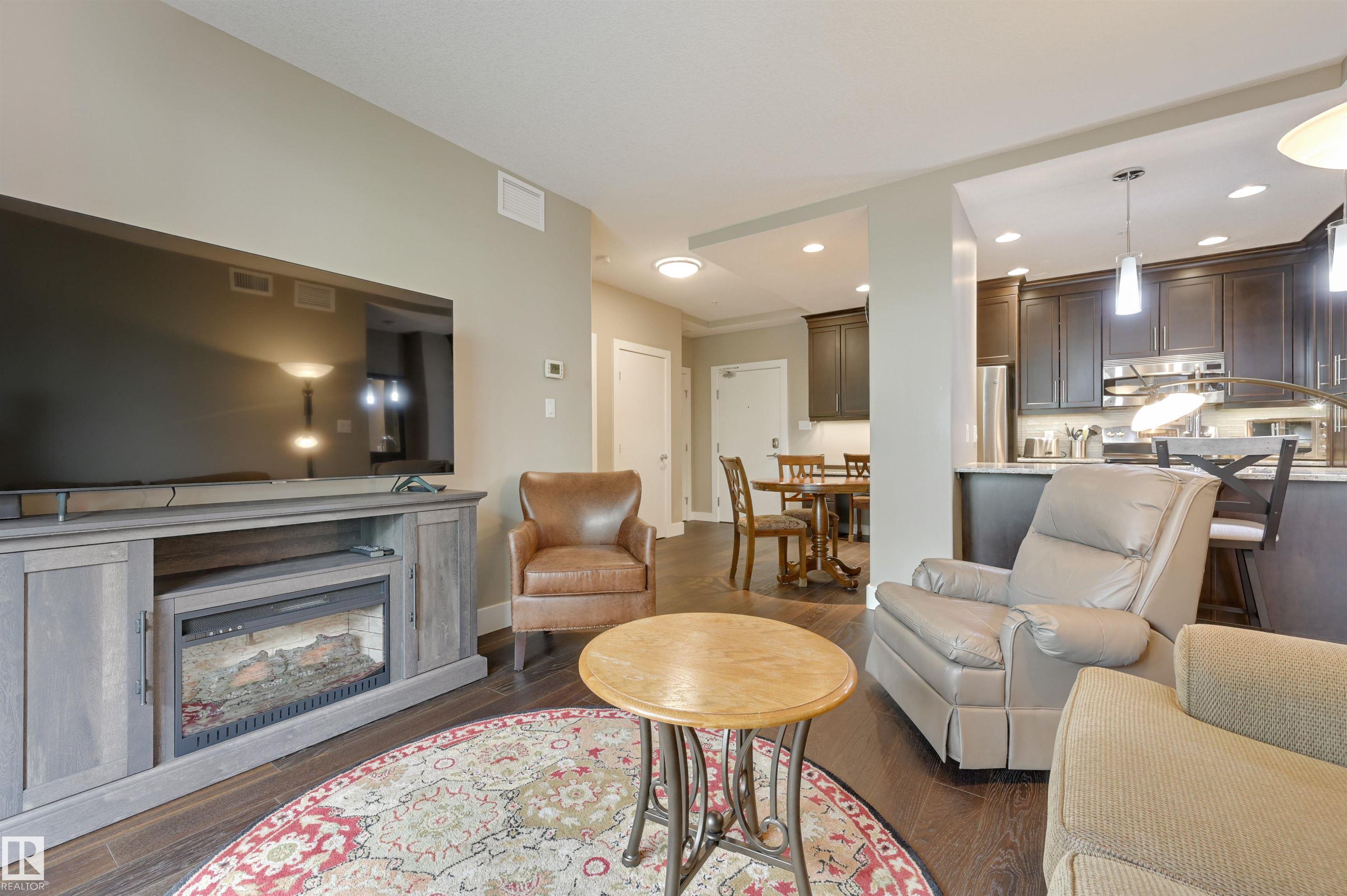 11080 Ellerslie Road Southwest #221, Edmonton, AB T6W 2C2