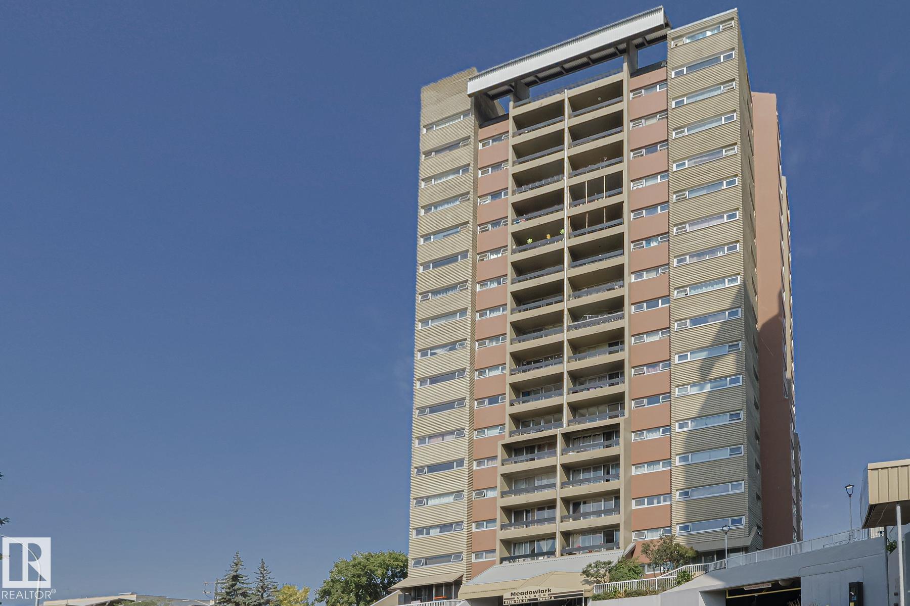 8745 165 Street Northwest #23, Edmonton, AB T5R 2R7