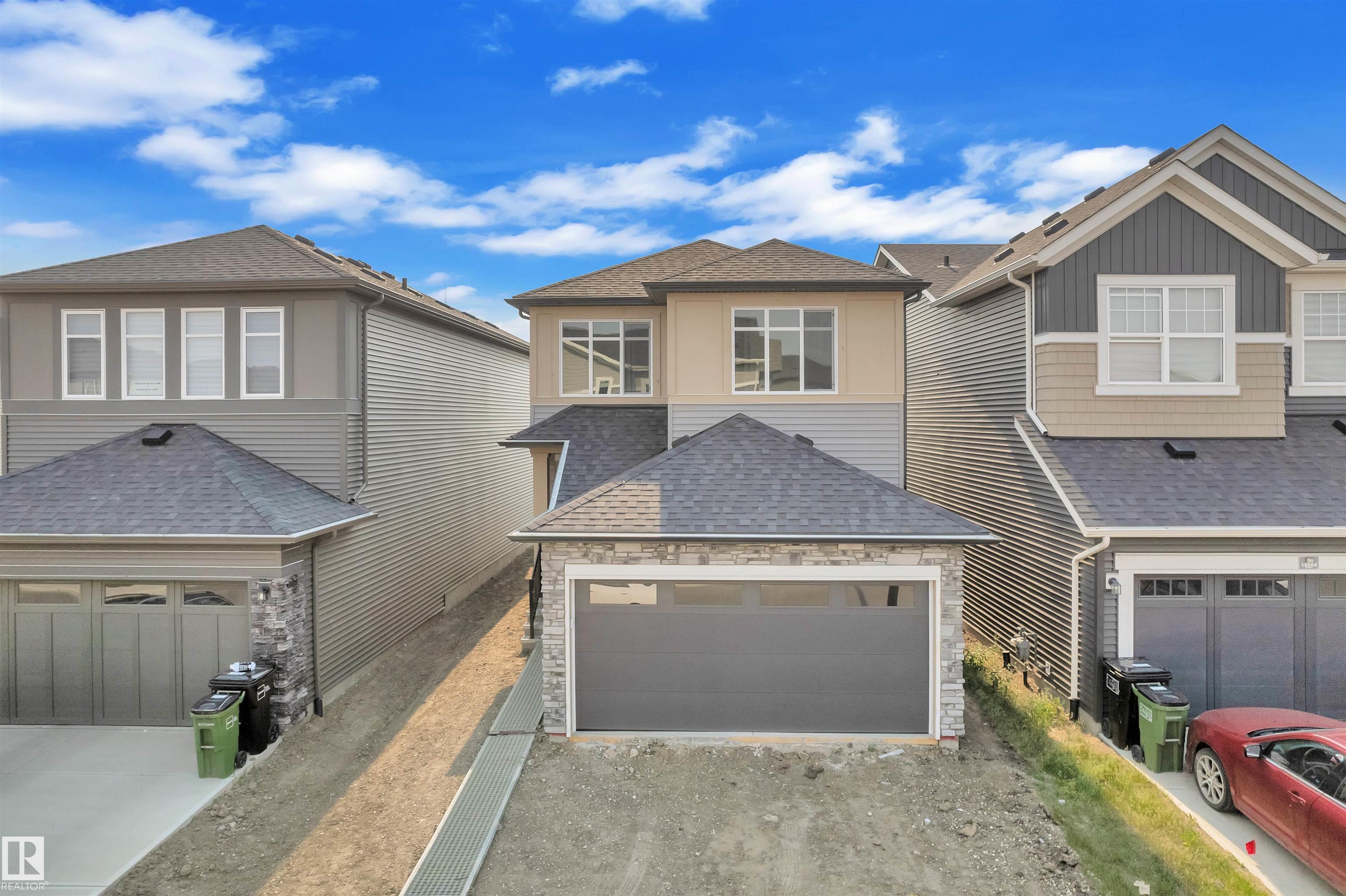 49 St Nw Unit 16832 St, Edmonton, AB T5Y 4G9