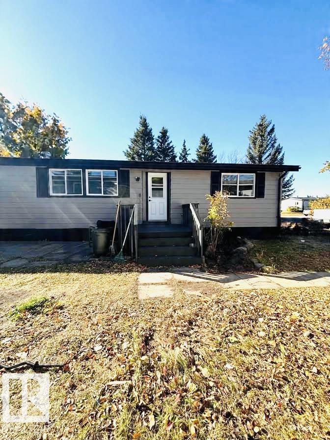 13 Maple Ter NW, Edmonton, AB T6P 1H8