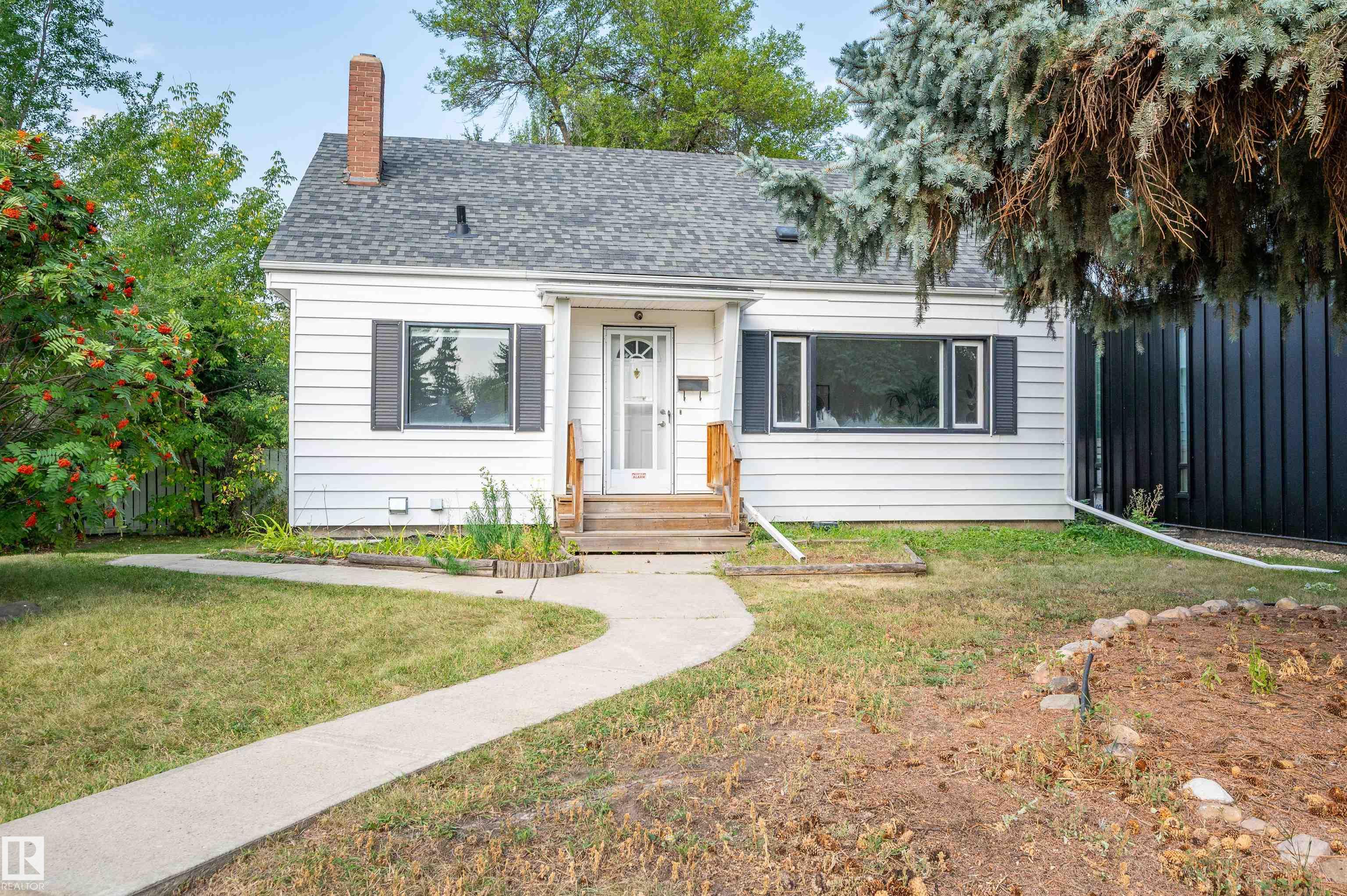 117 St Nw Unit 10914 St, Edmonton, AB T5H 3N6