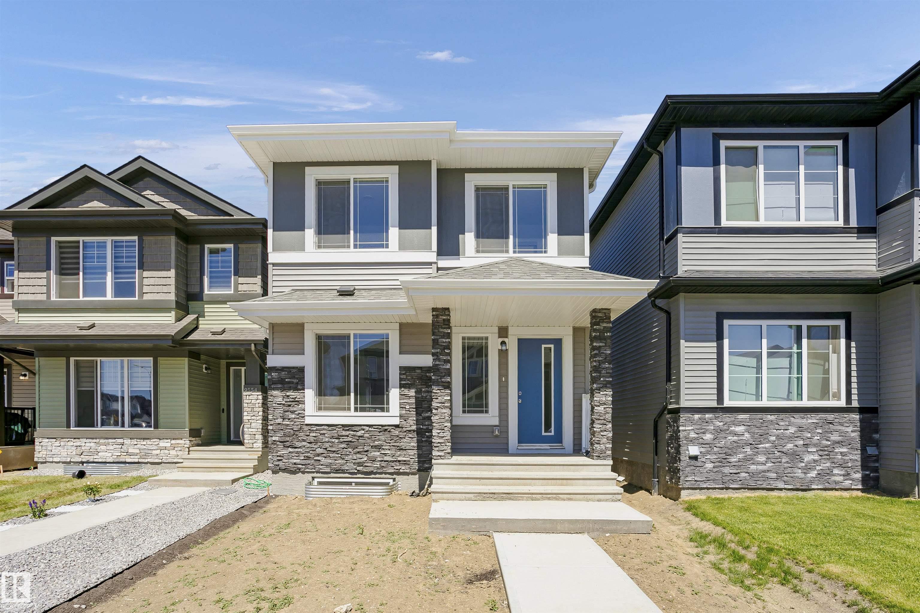 9552 Carson Bnd SW, Edmonton, AB T6W 5H6