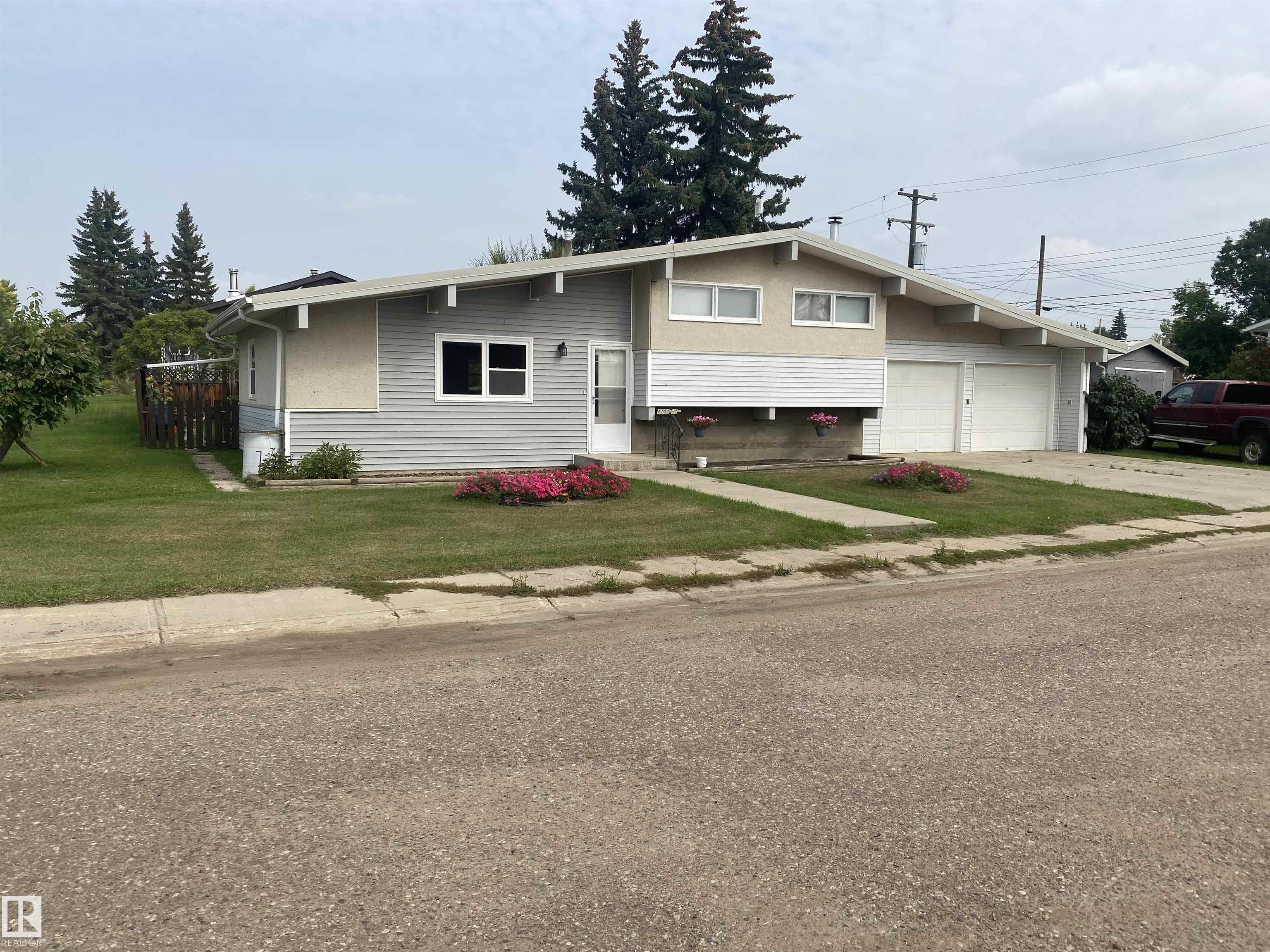 52 Av Unit 4702 Ave, Two Hills, AB T0B 4K0