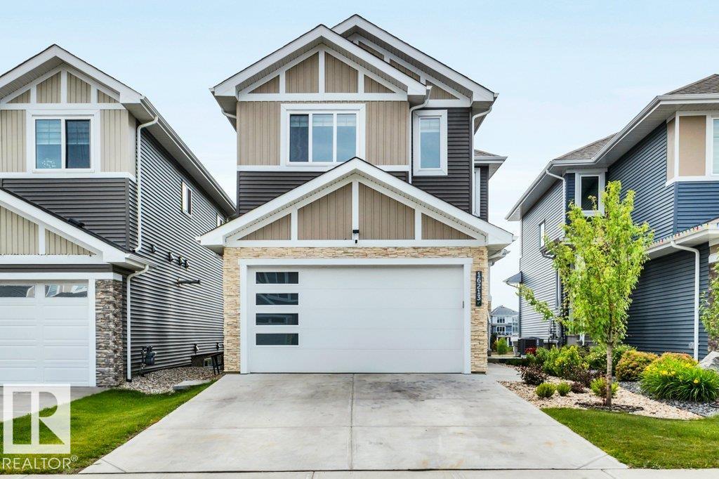 32 Av Sw Unit 16213 Ave, Edmonton, AB T6W 4P2