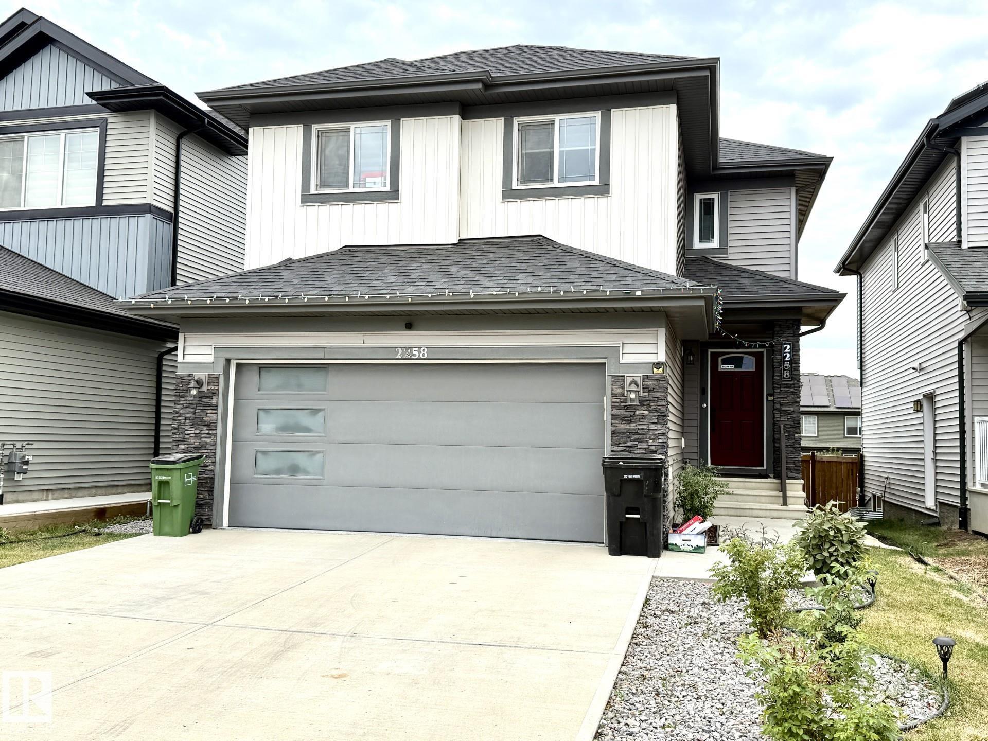57 St Sw Unit 2258 St, Edmonton, AB T6X 2P3