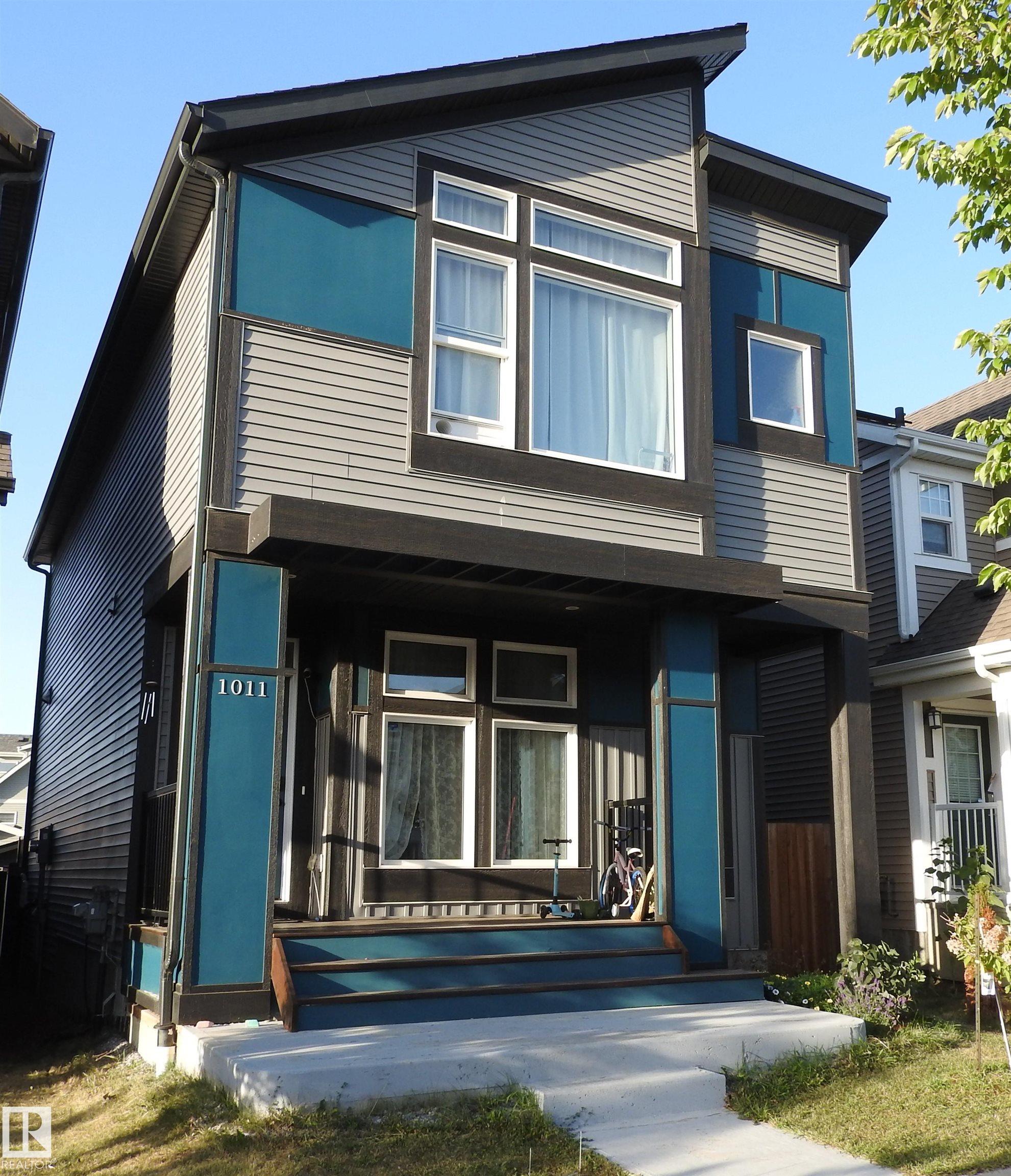 1011 Daniels Lo Loop SW, Edmonton, AB T6W 4C9