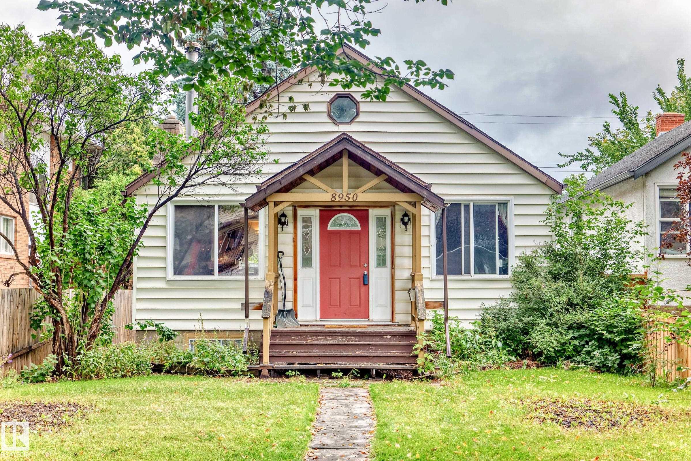 80 Av Nw Unit 8950 Ave, Edmonton, AB T6C 0Y7