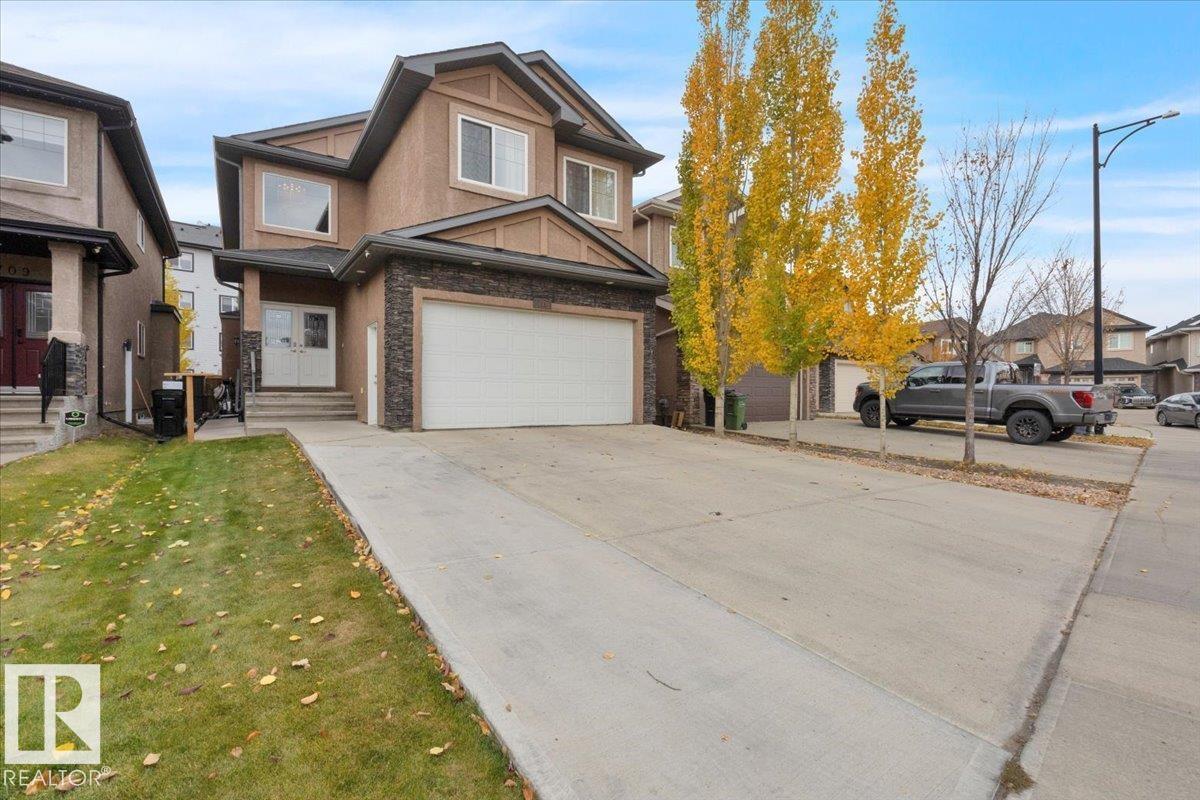711 Albany Pl NW, Edmonton, AB T6V 0H9