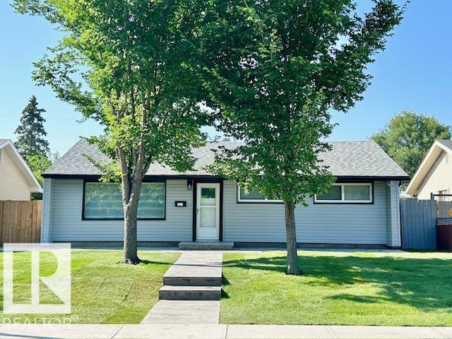 130 Av Nw Unit 8811 Ave #a, Edmonton, AB T5E 0V7
