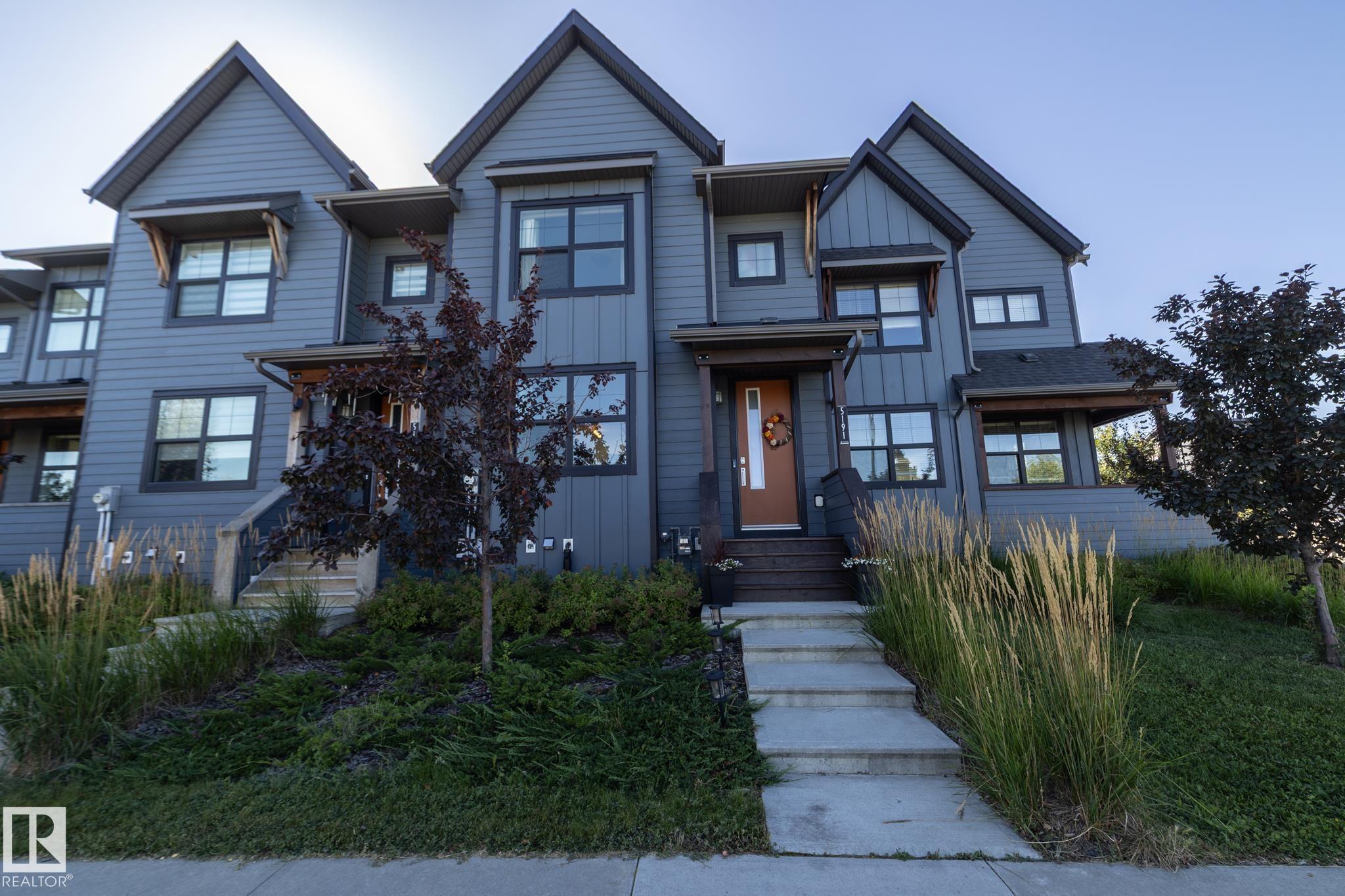5191 Chappelle Rd SW, Edmonton, AB T6W 3H3