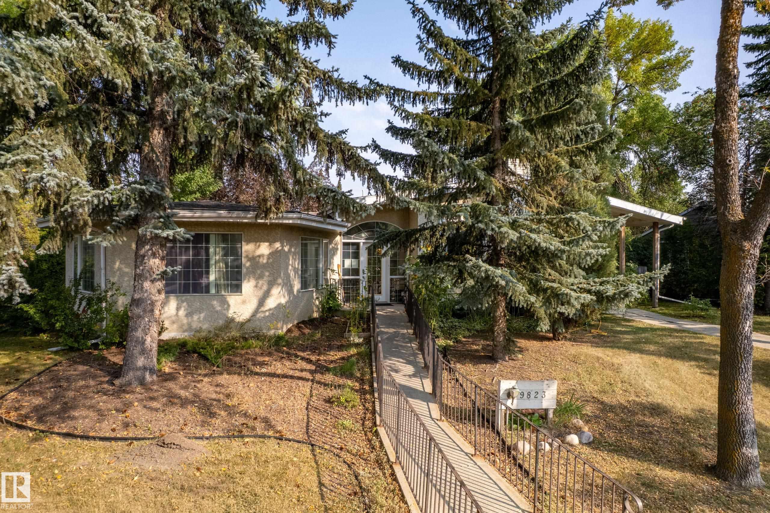142 St Nw Unit 9823 St, Edmonton, AB T5N 2N3