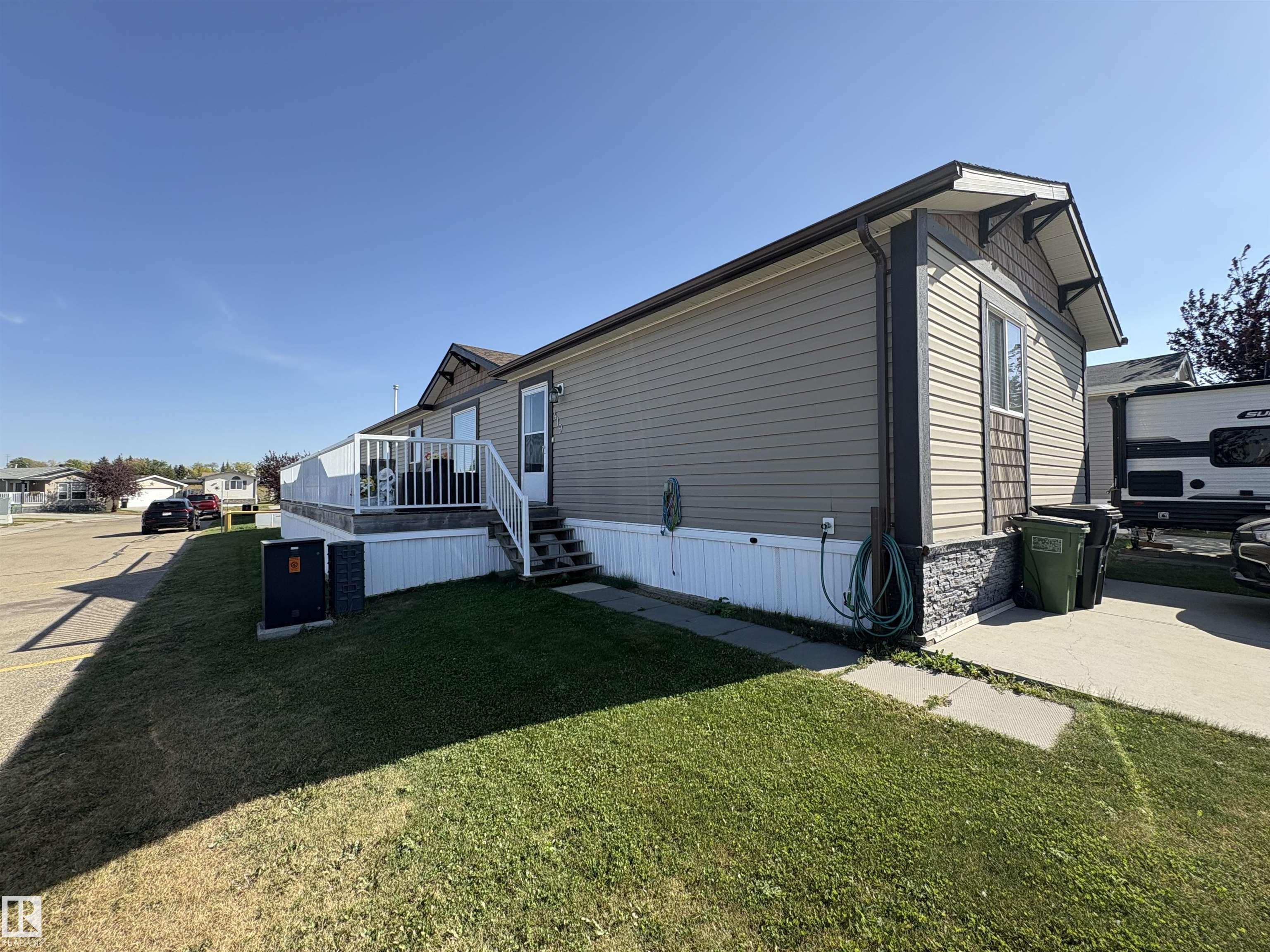 419 Oak Ridge Cr Cres NW, Edmonton, AB T6P 0B3