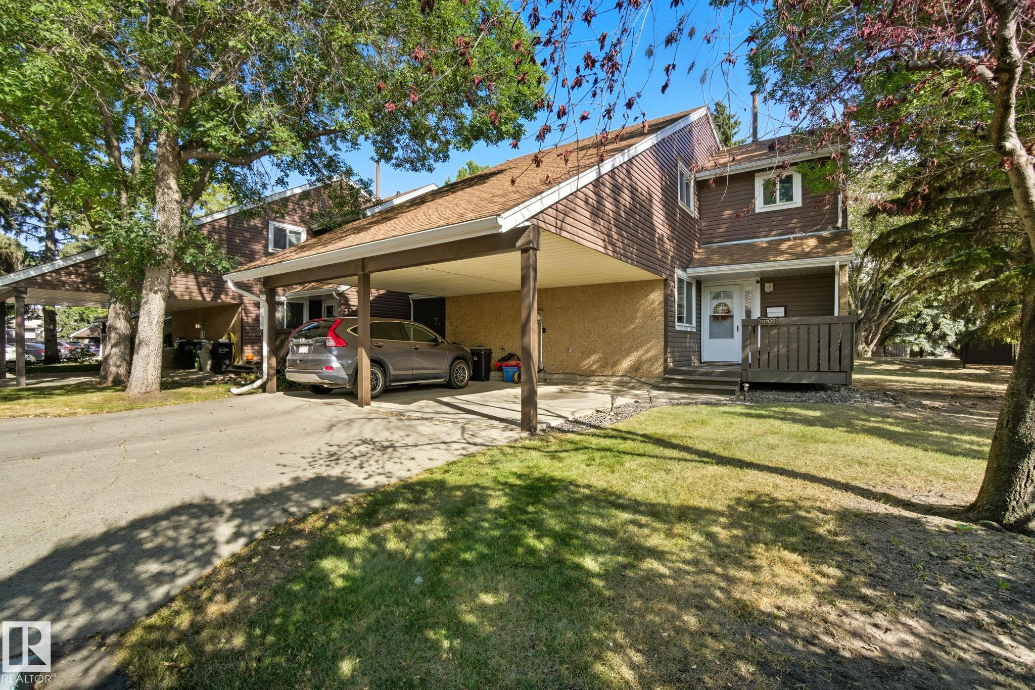 96 Av Nw Unit 18102 Ave, Edmonton, AB T5T 3N3