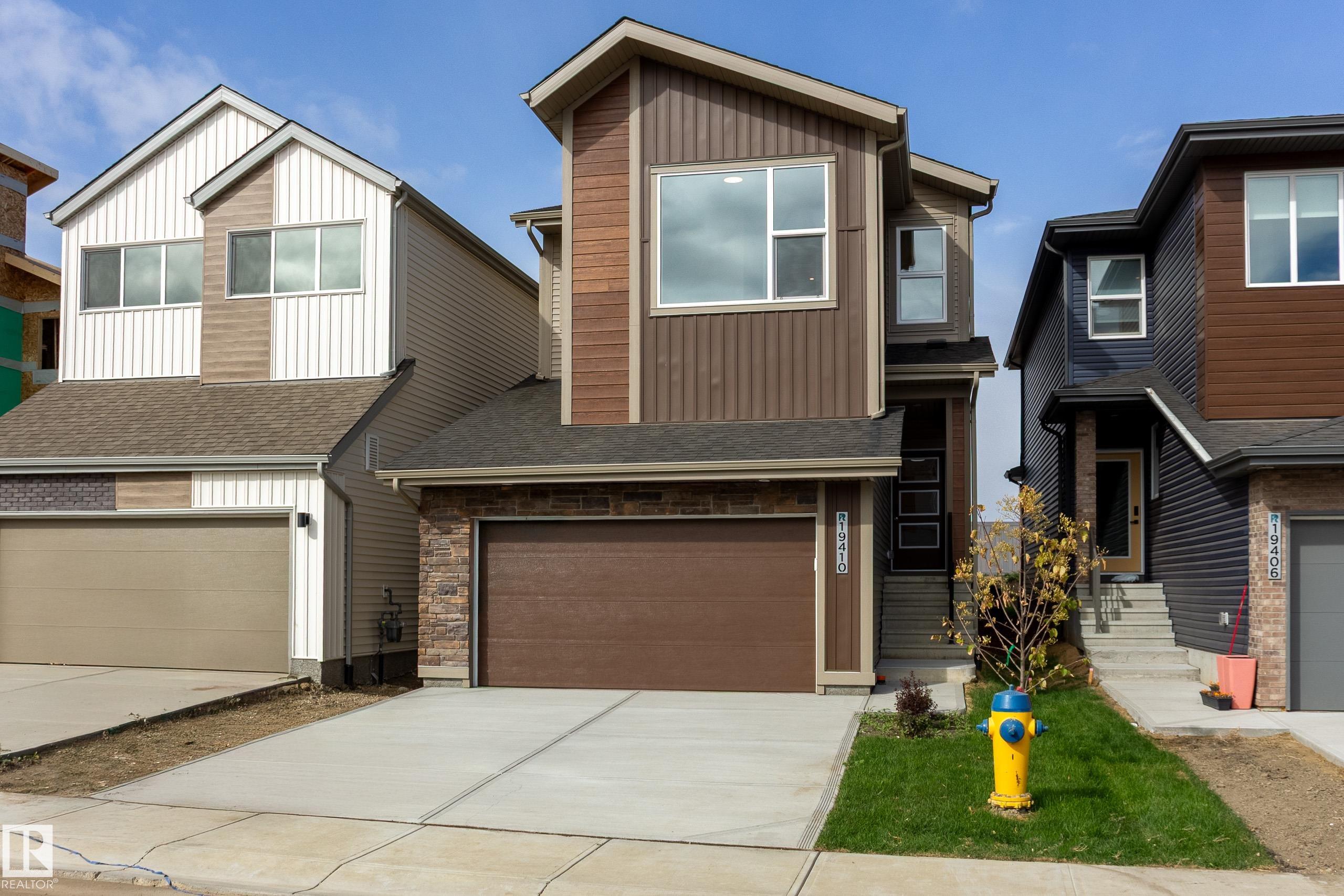 22 Av Nw Unit 19410 Ave #a, Edmonton, AB T6M 3J2