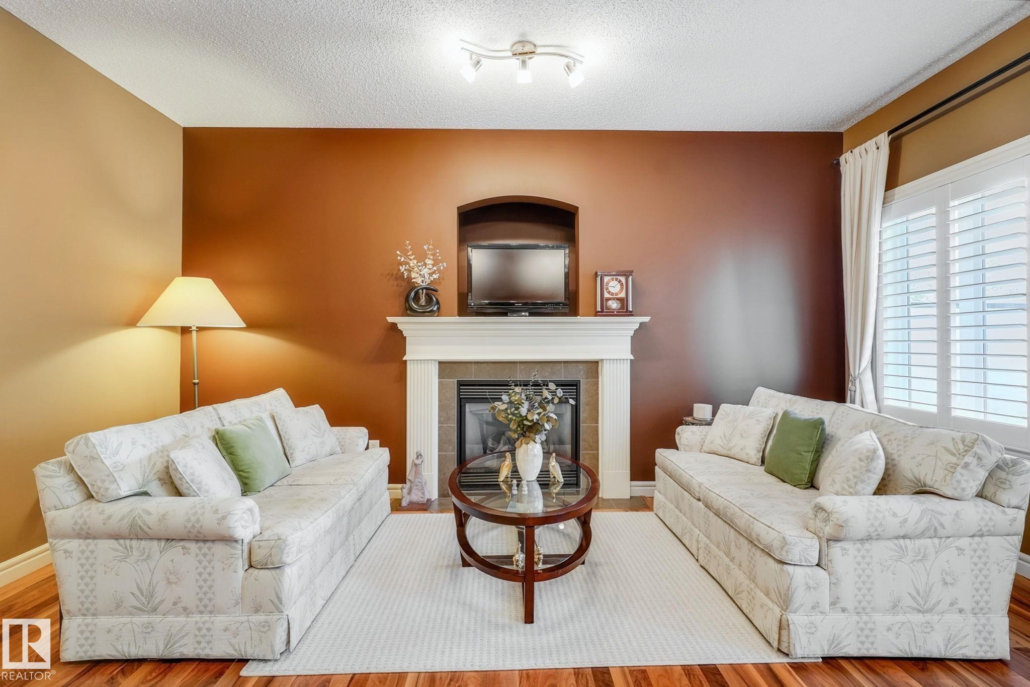 119 St Sw Unit 1926 St #a, Edmonton, AB T6W 0E2