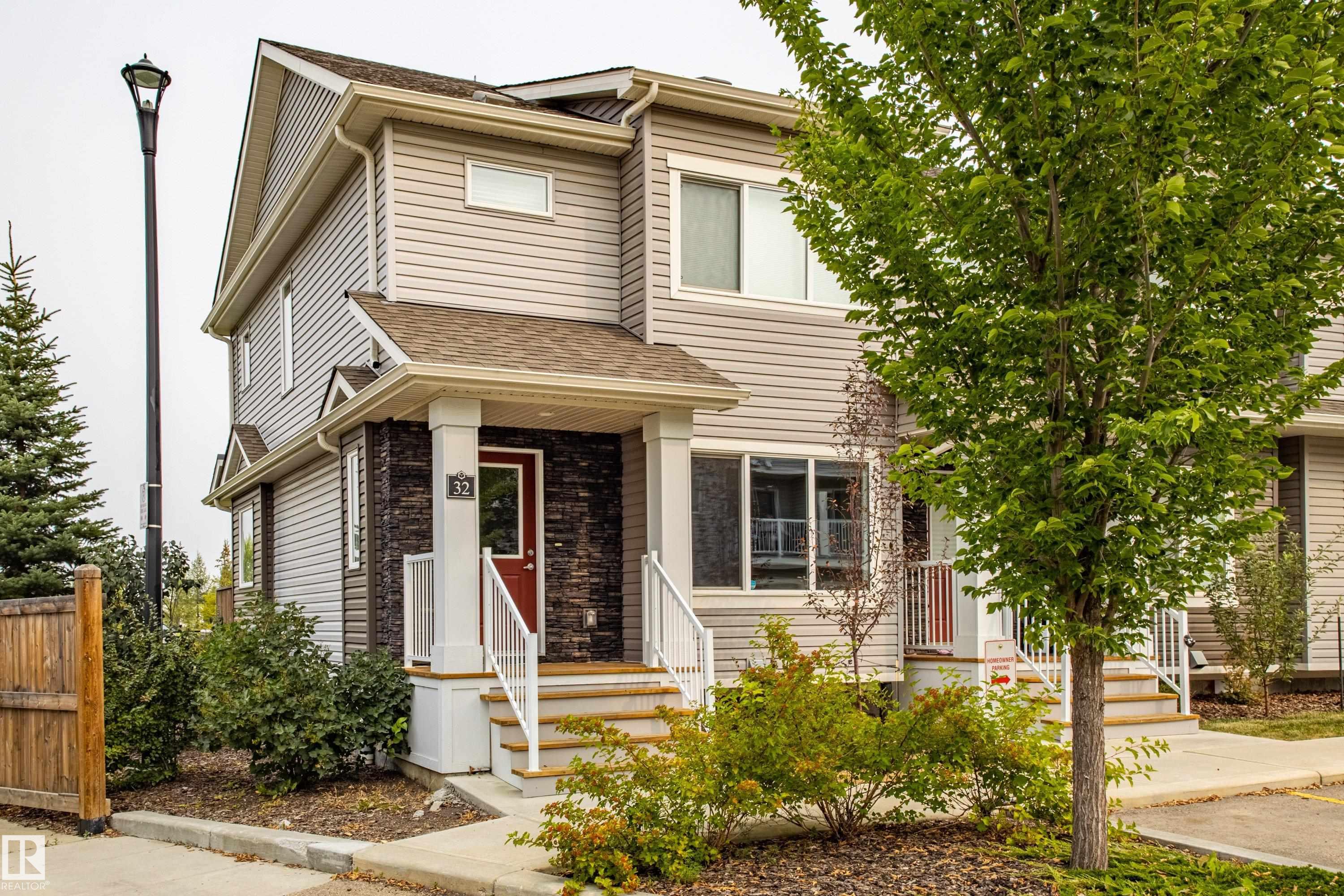 2121 Haddow Drive Northwest #32, Edmonton, AB T6R 0W6