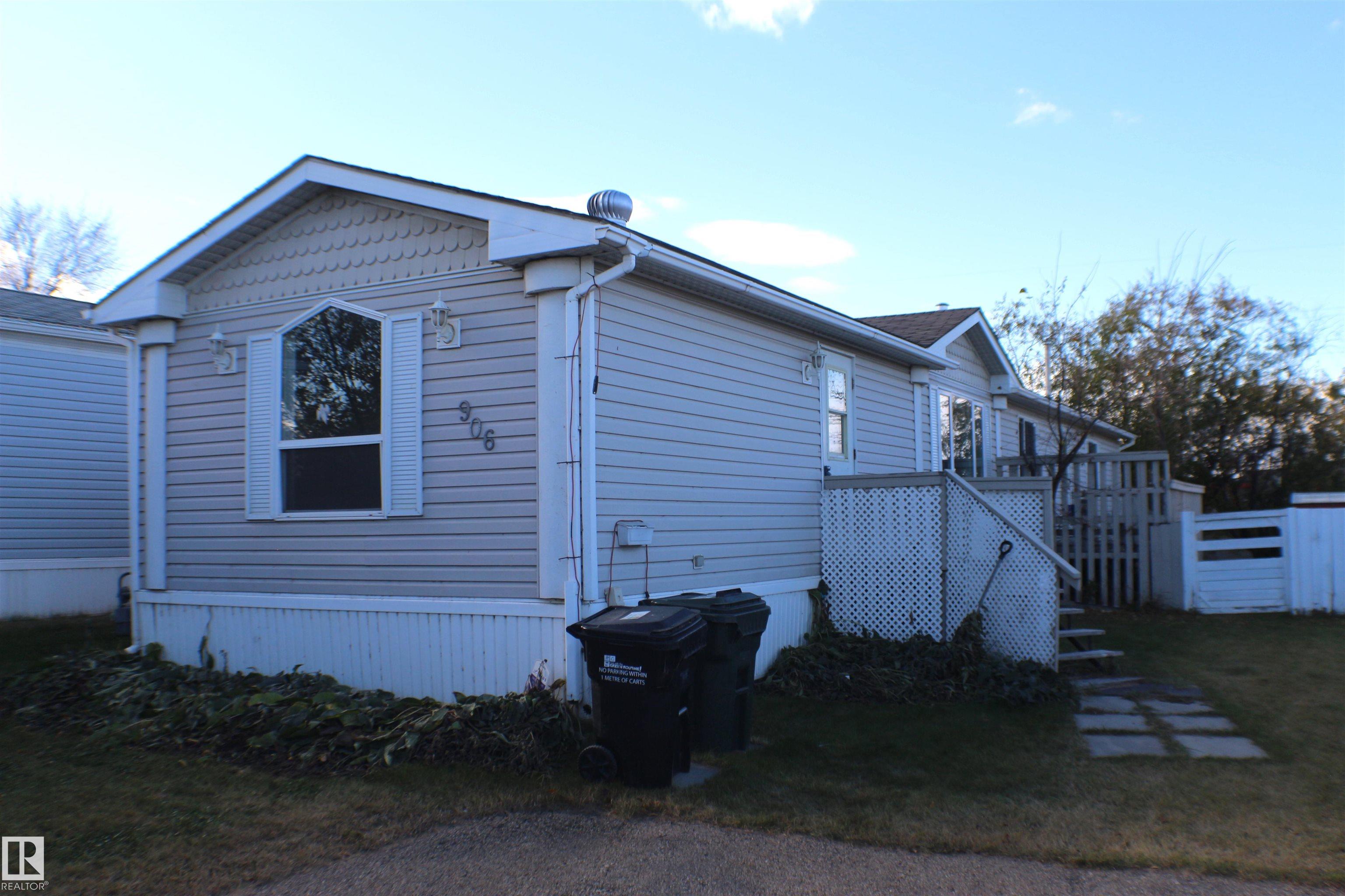 906 Jubilee Cl Close, Sherwood Park, AB T8H 2G3