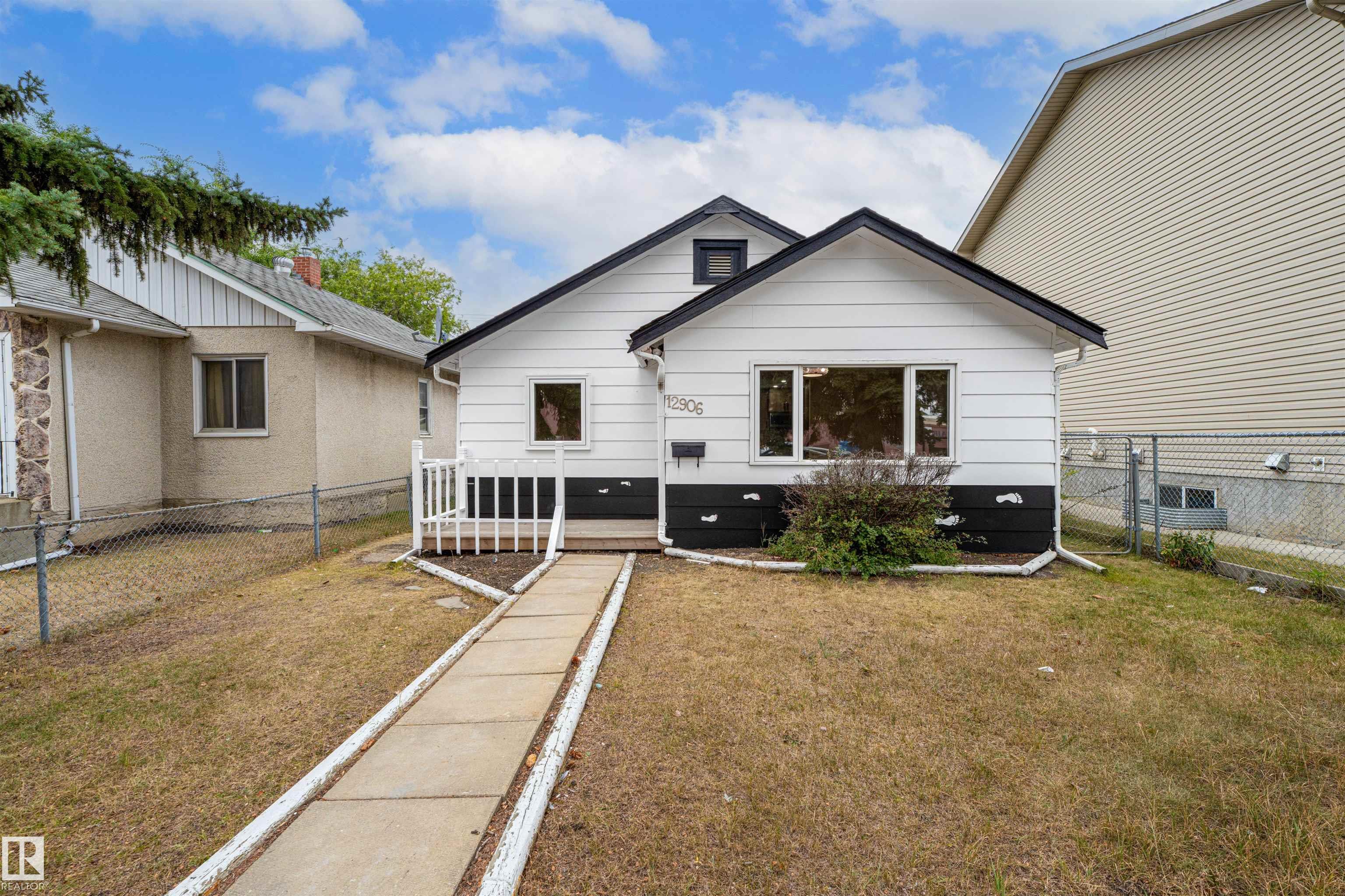 128 St Nw Unit 12906 St, Edmonton, AB T5L 1E5
