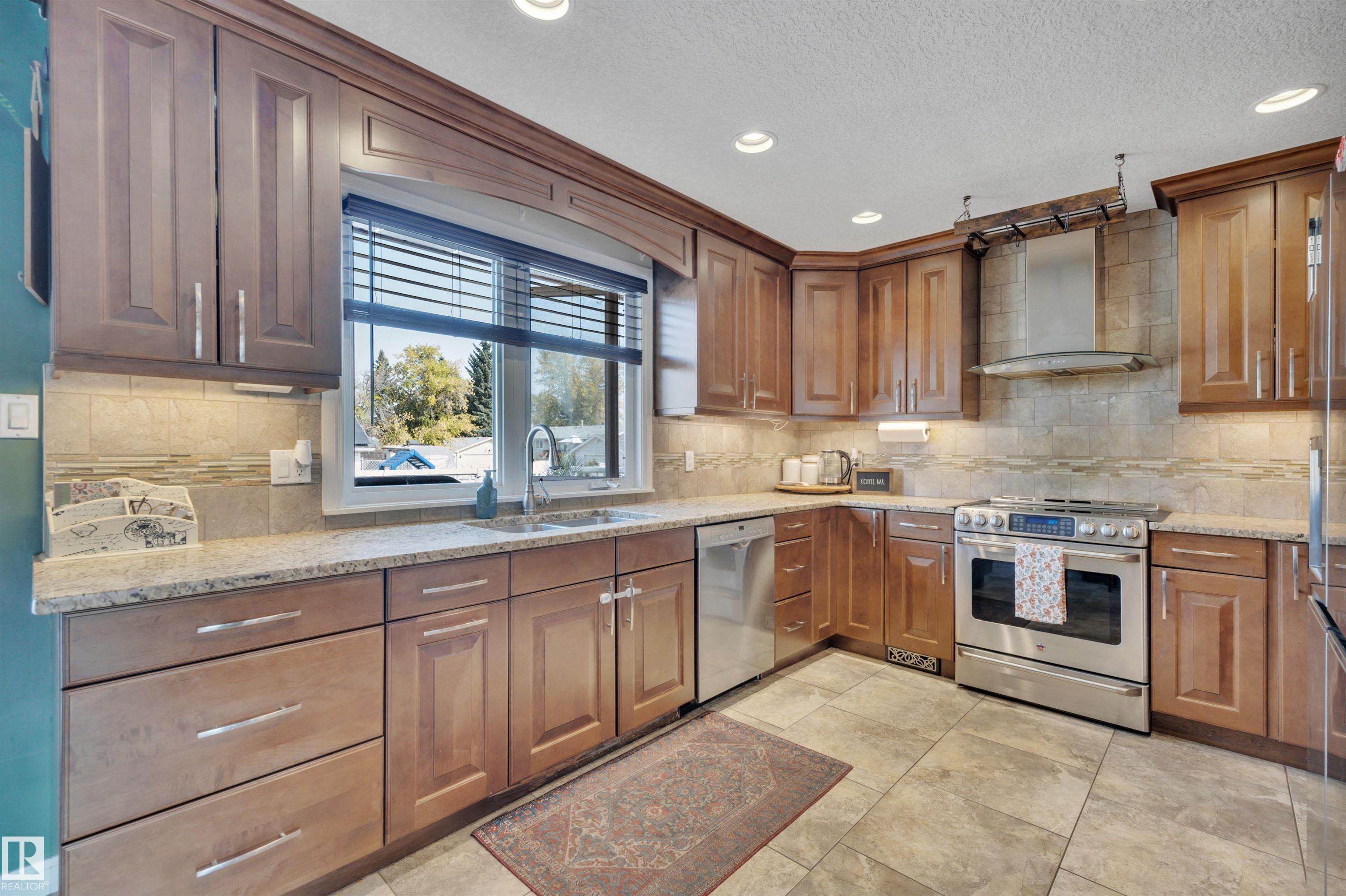 42 Av Unit 4204 Ave, Leduc, AB T9E 4S1