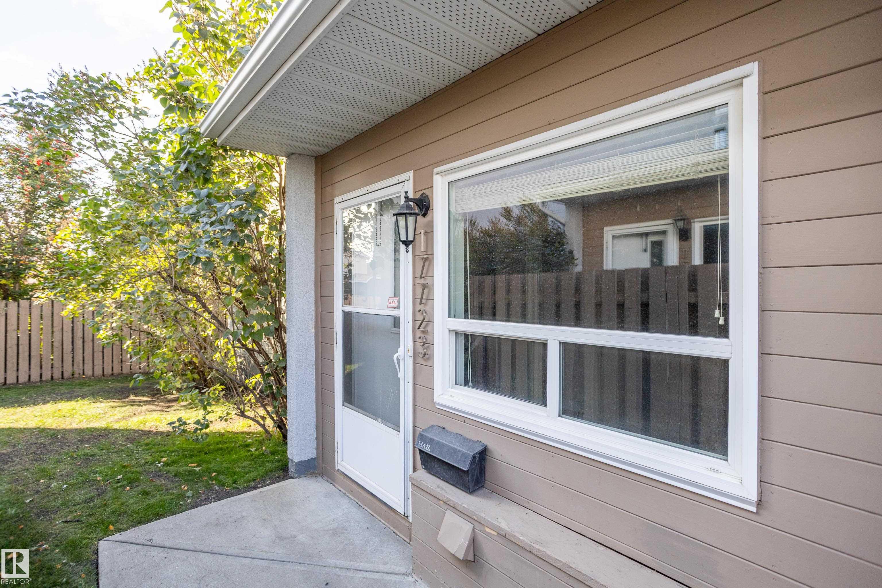95 St Nw Unit 17723 St, Edmonton, AB T5Z 2E2