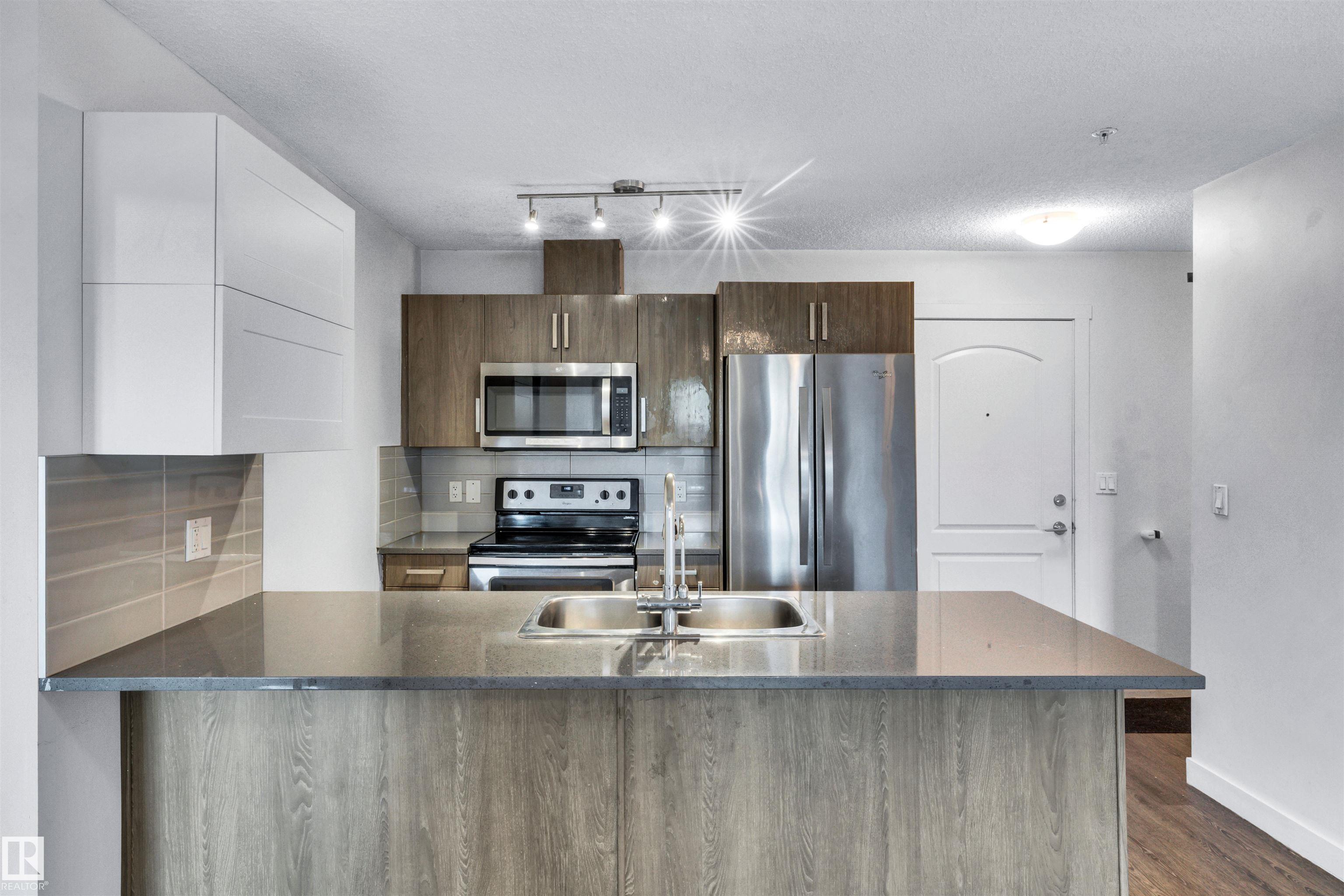 667 Watt Boulevard Southwest #106, Edmonton, AB T6X 0Y2