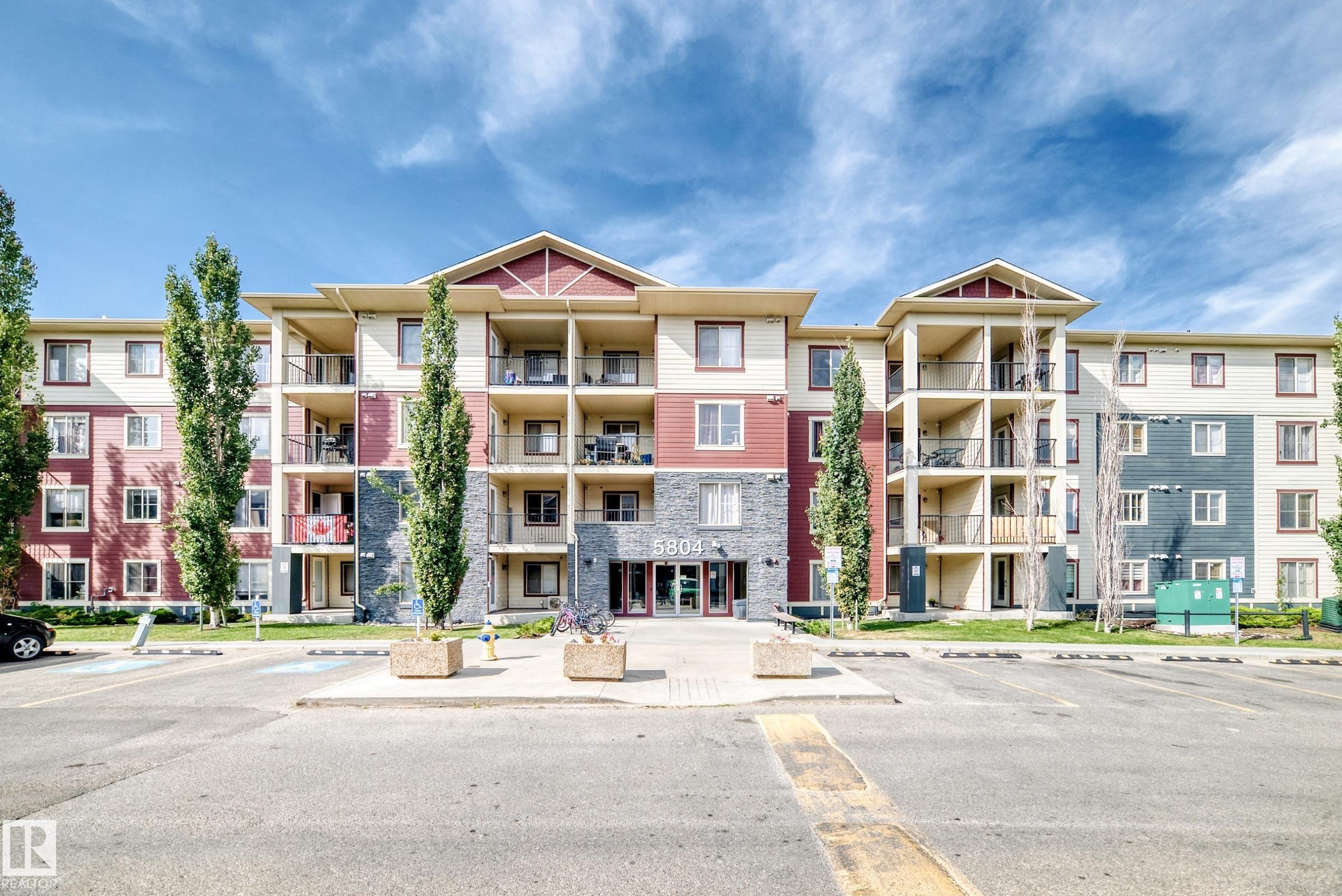 5804 Mullen Place Northwest #118, Edmonton, AB T6R 0W3