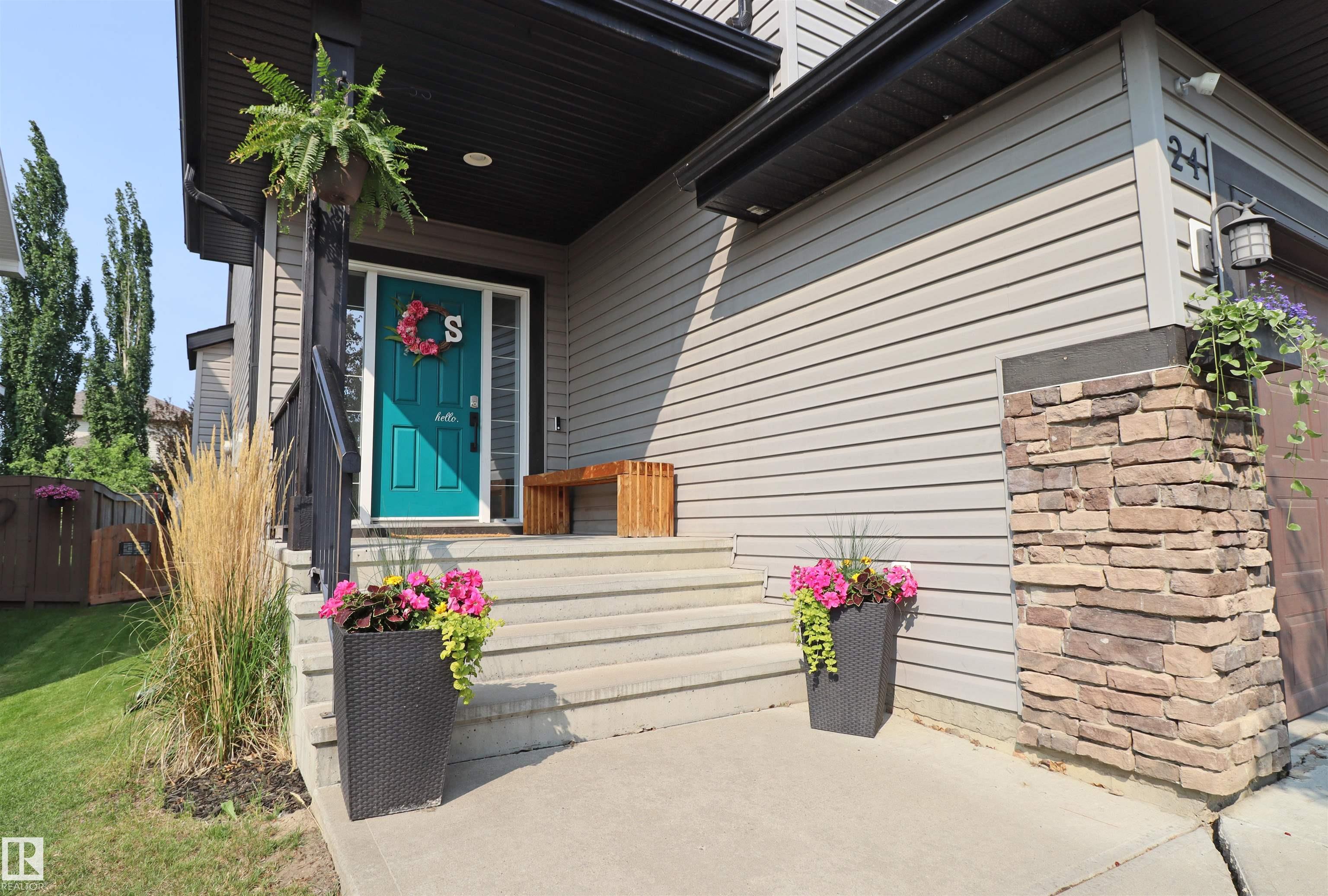 24 Henderson Ld Lndg, Spruce Grove, AB T7X 0C6
