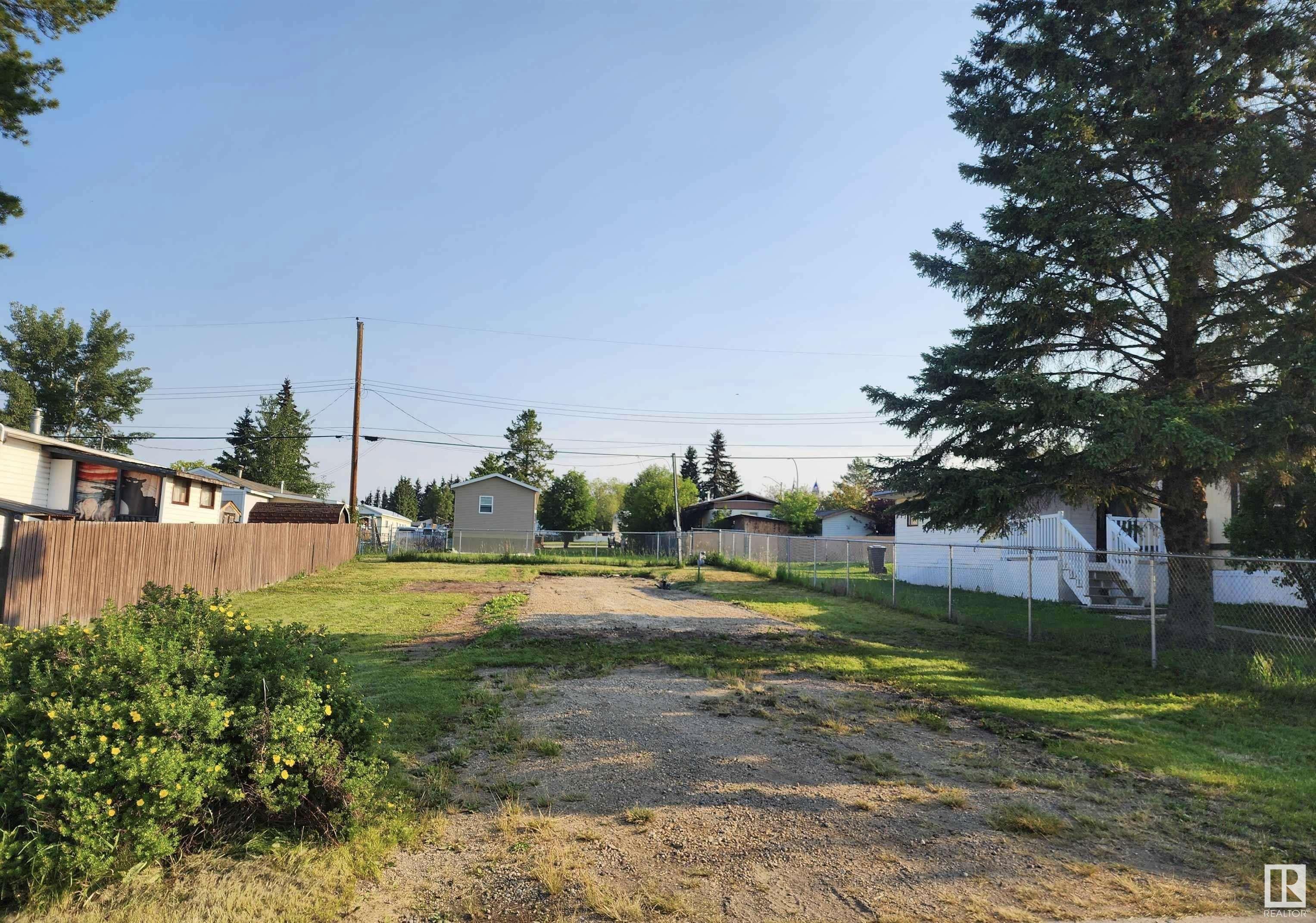 47 Av Unit 5412 Ave, Drayton Valley, AB T7A 1K7