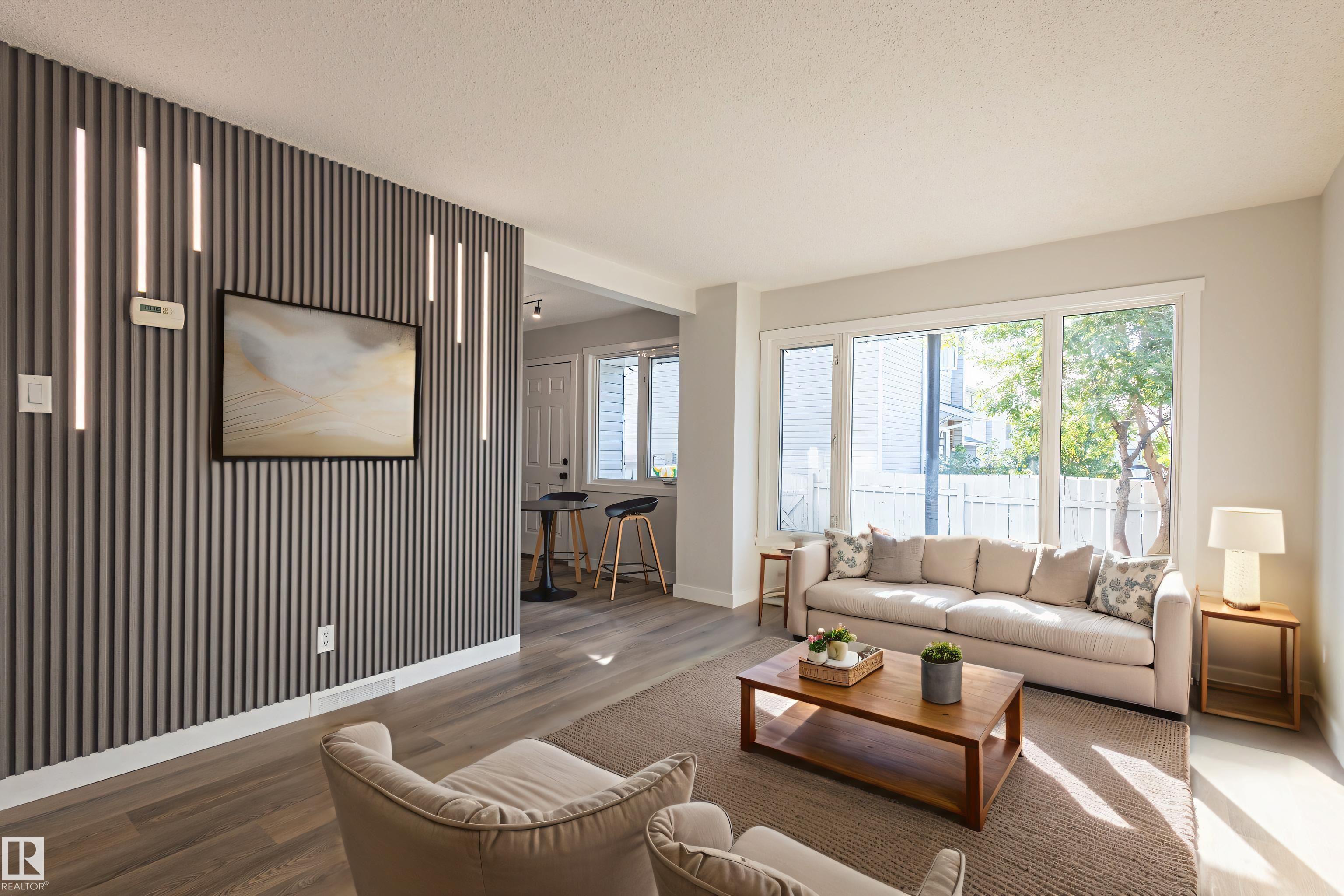 62 Amberly Co Ct NW, Edmonton, AB T5A 0H9