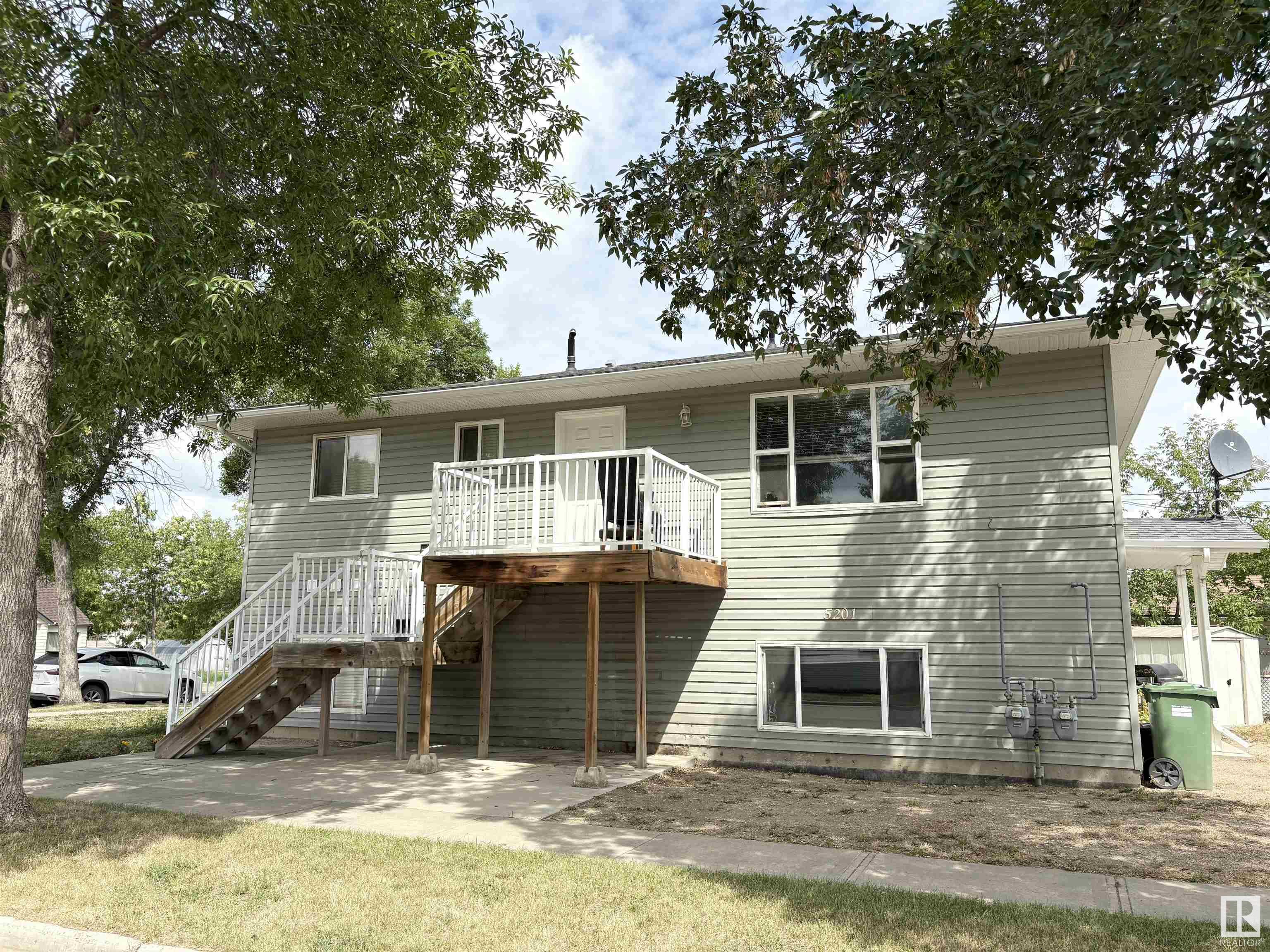 51 St Unit 5201 St, Bonnyville, AB T9N 2E3