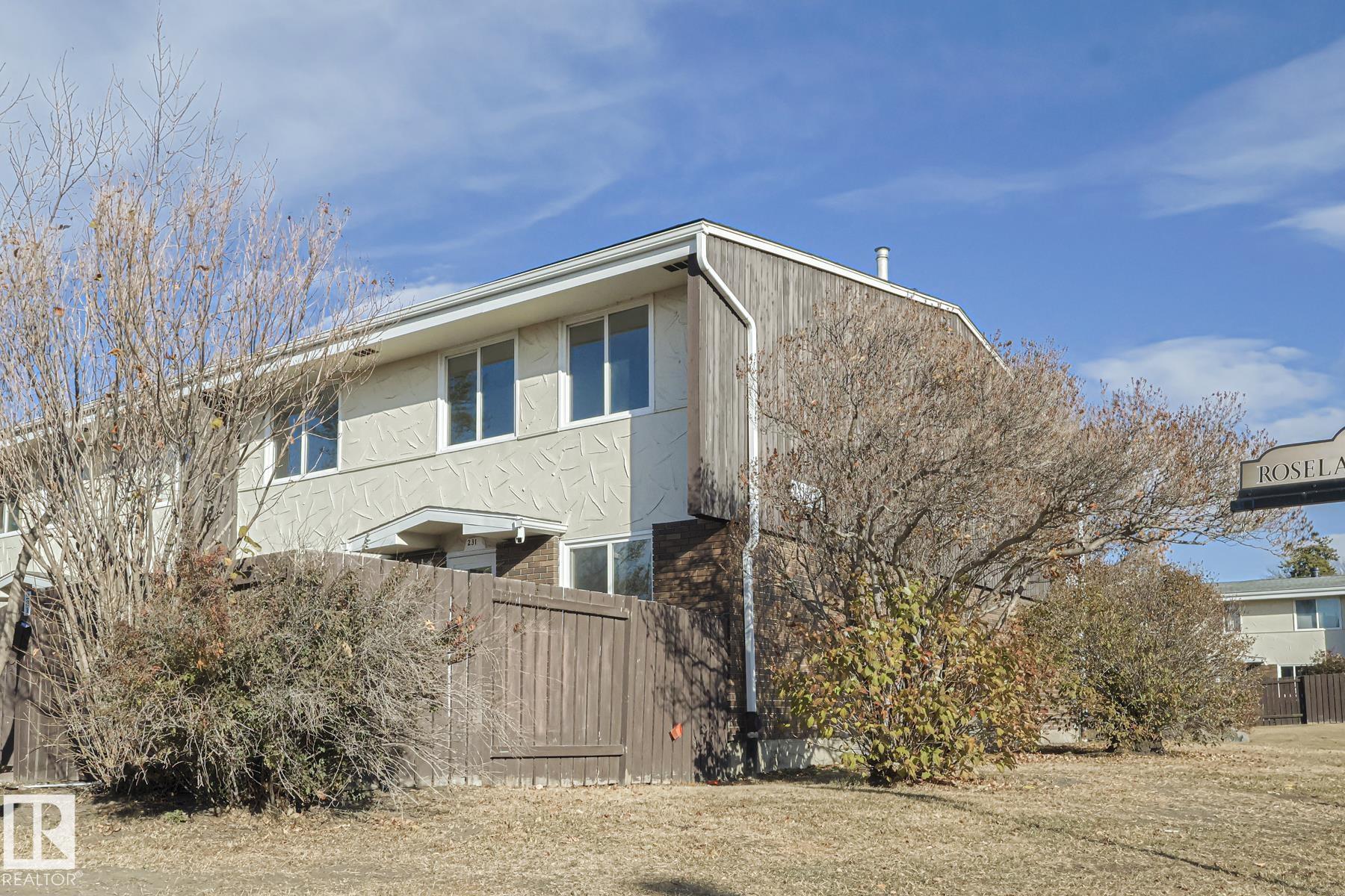 231 Roseland Vg Vlg NW, Edmonton, AB T5E 5R6