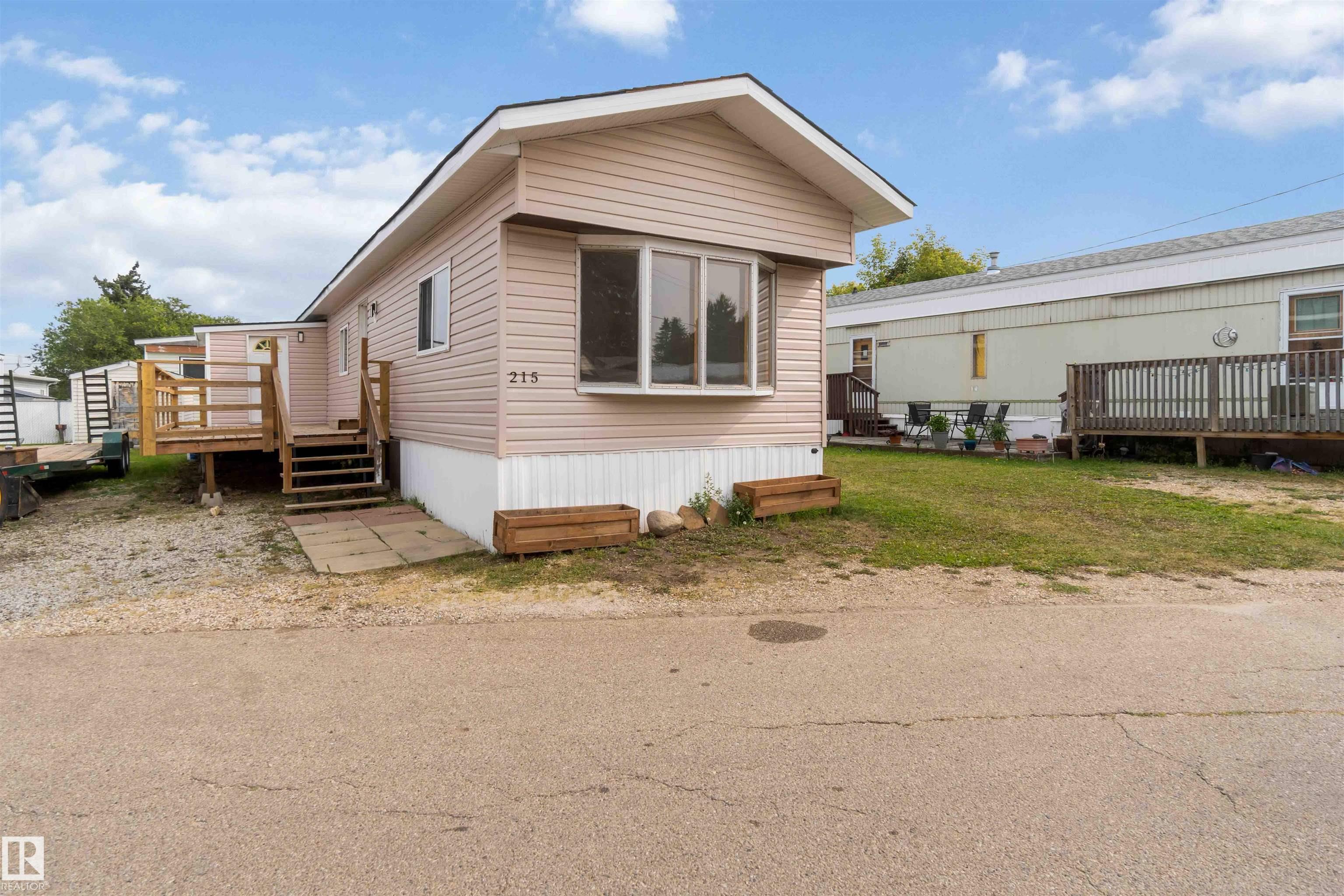 215 Calahoo Rd Unit 305 Rd, Spruce Grove, AB T7X 3L1