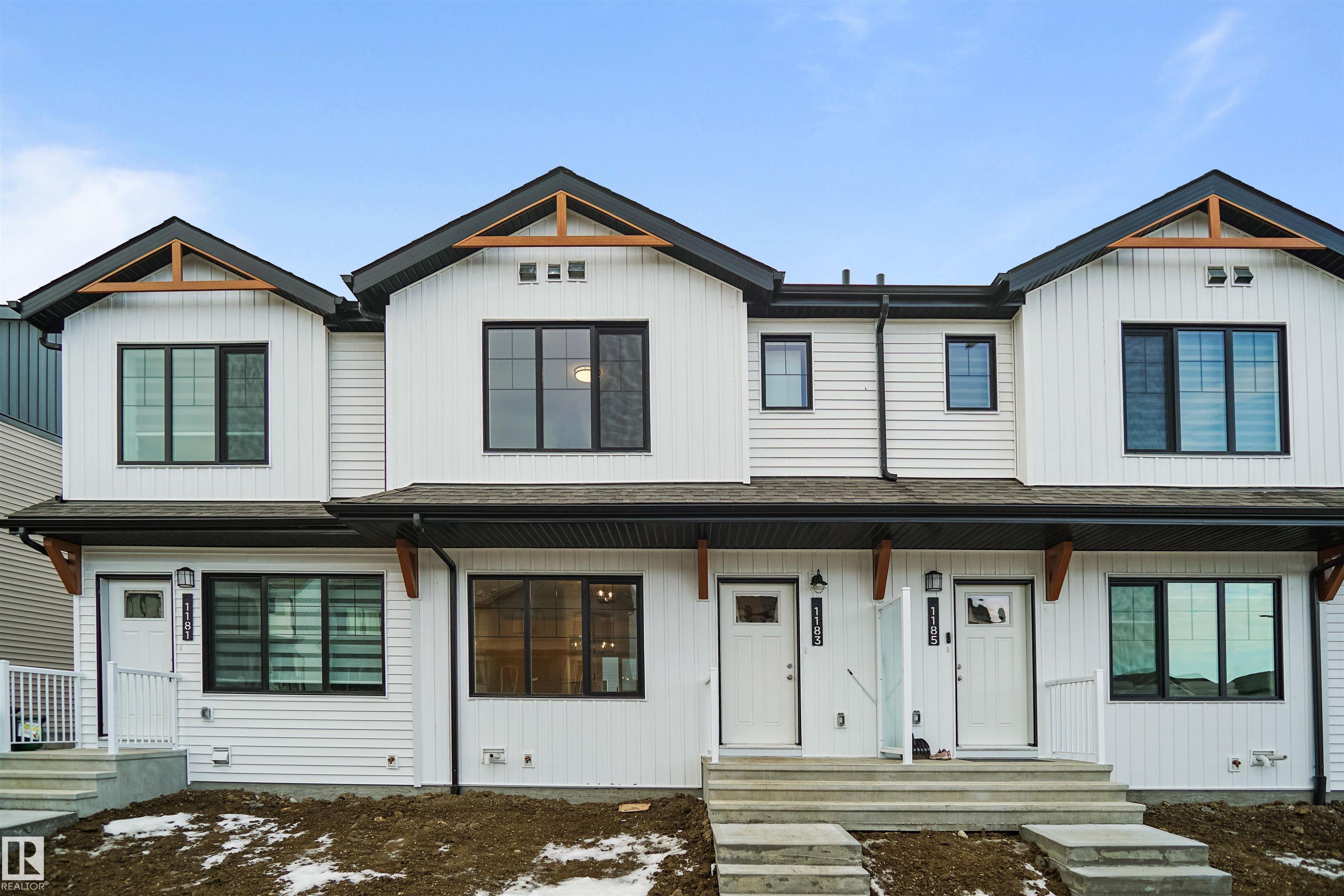 463 Aster Dr NW, Edmonton, AB T6T 2N8