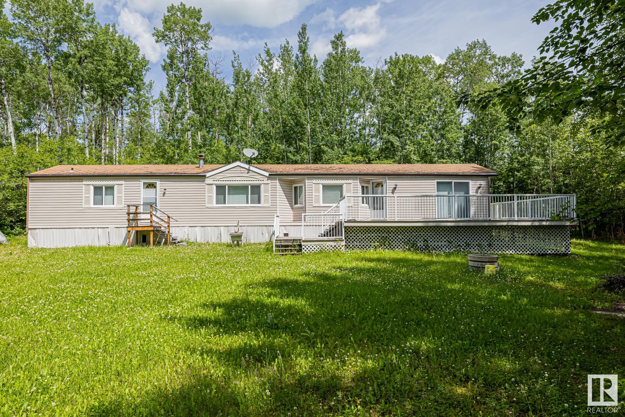APT 33 59316 Range Rd 54, Rural Barrhead County, AB T7N 1N3