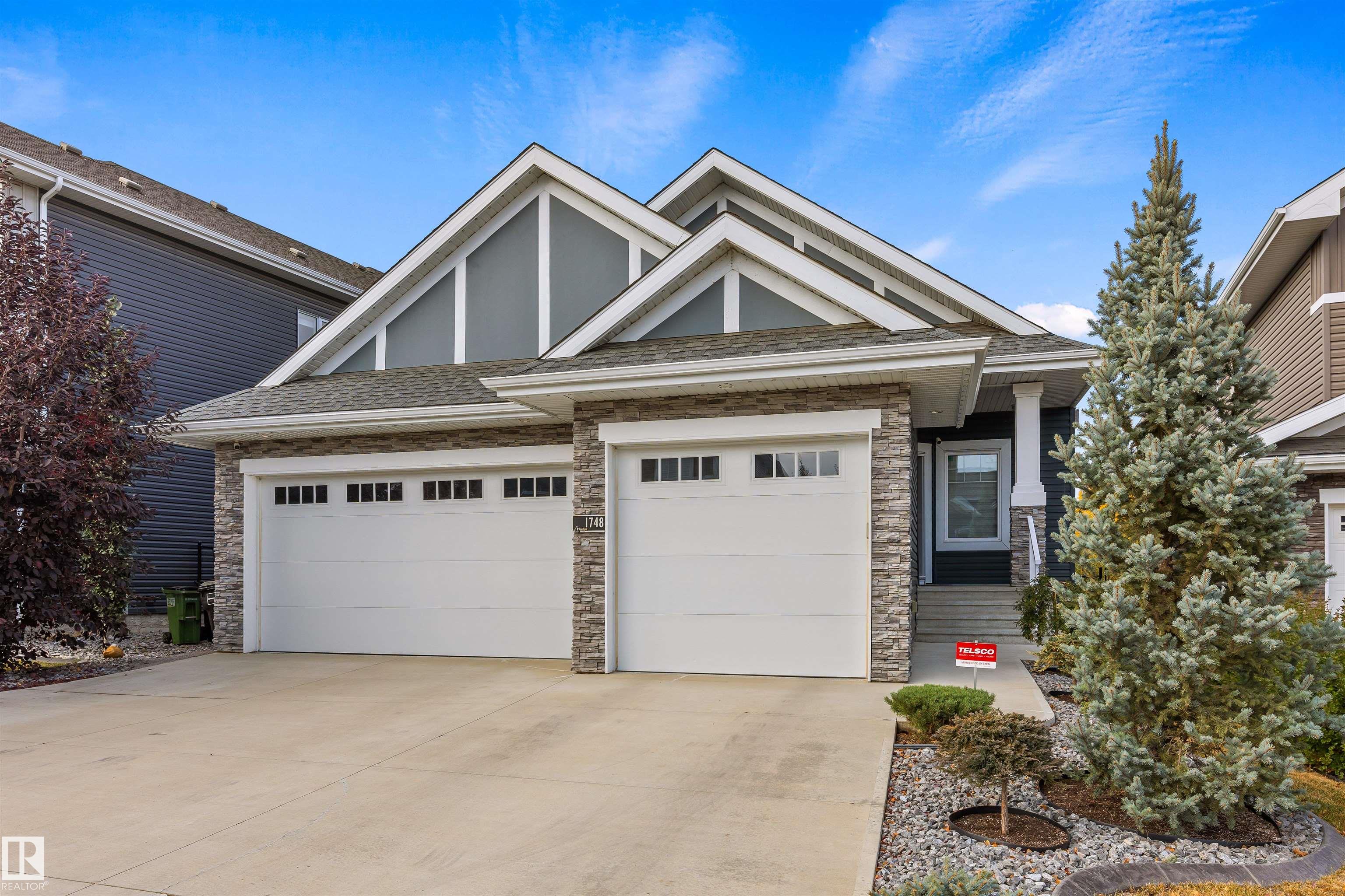 1748 Tanager Cl Close NW, Edmonton, AB T5S 0M5