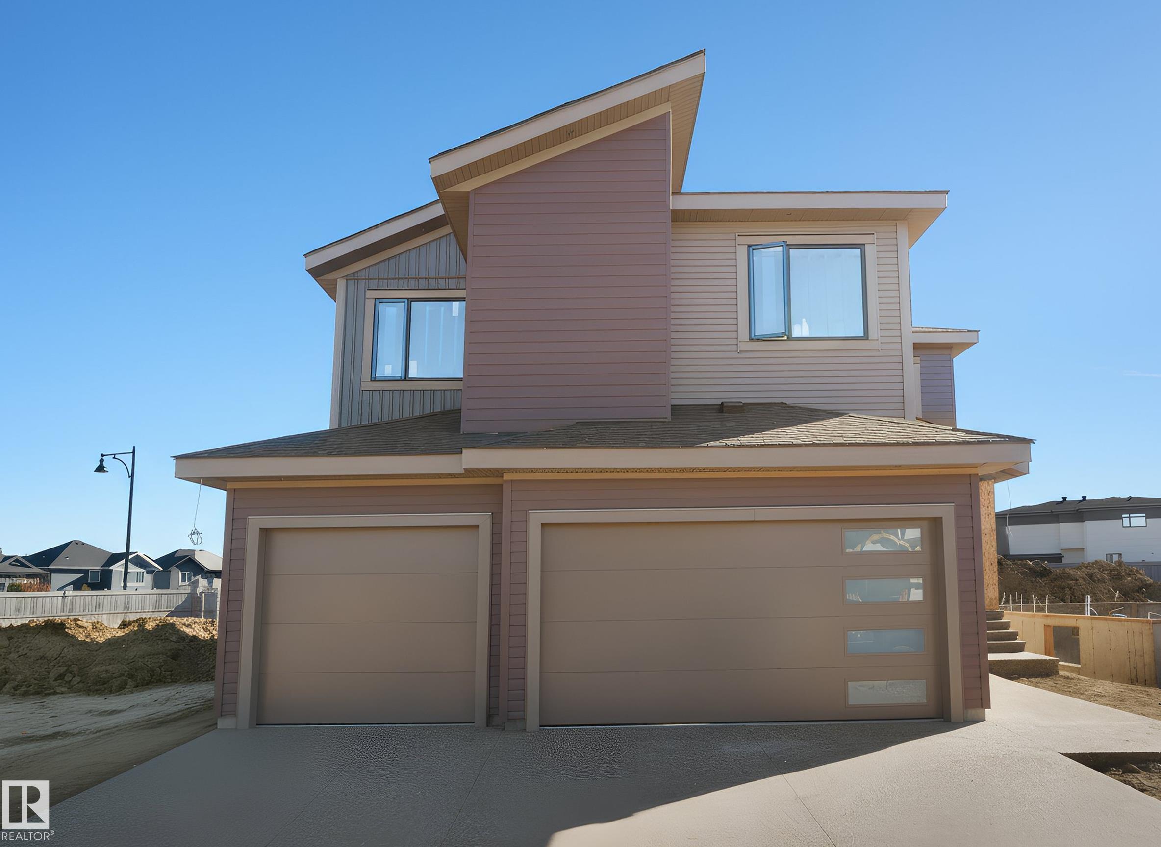 3970 Ginsburg Cr Cres NW, Edmonton, AB T5T 4V1