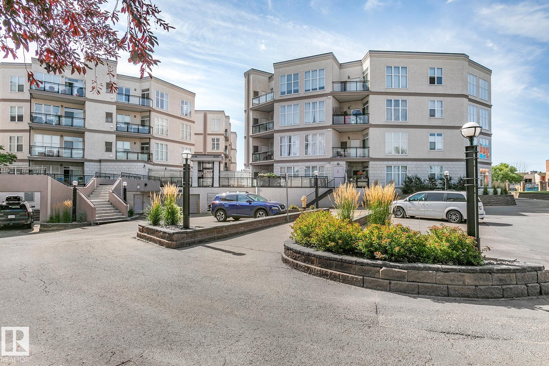 4827 104a Street Northwest #352, Edmonton, AB T6H 0K4