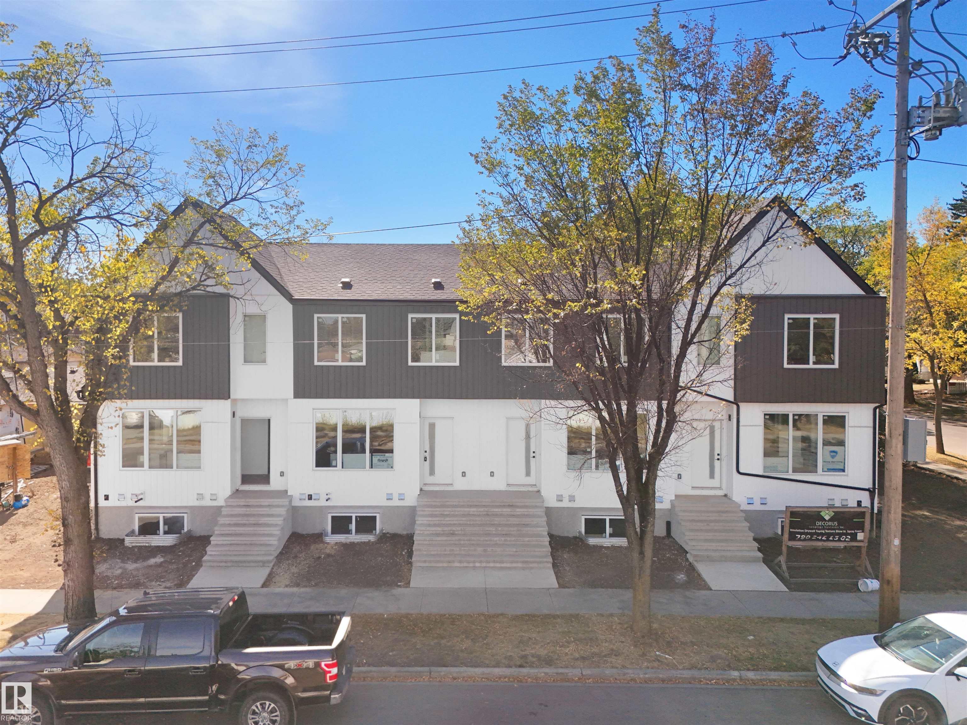 122 Av Nw Unit 10121 Ave, Edmonton, AB T5G 2C3