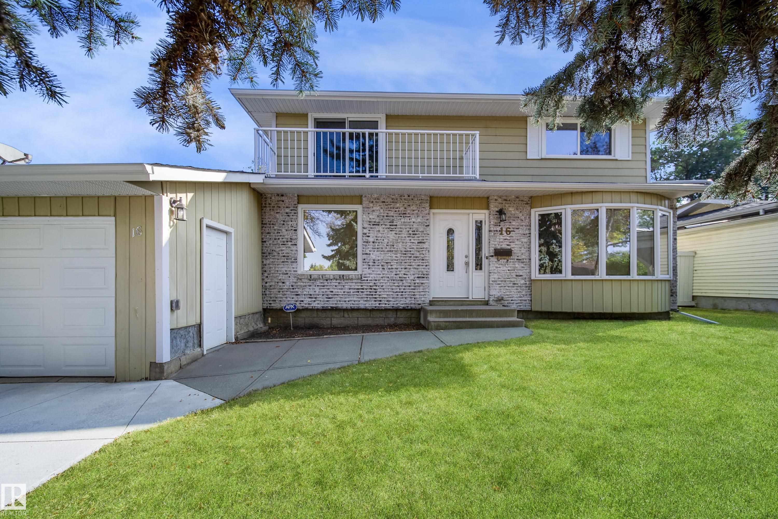 16 Graham Ave, St. Albert, AB T8N 1T6