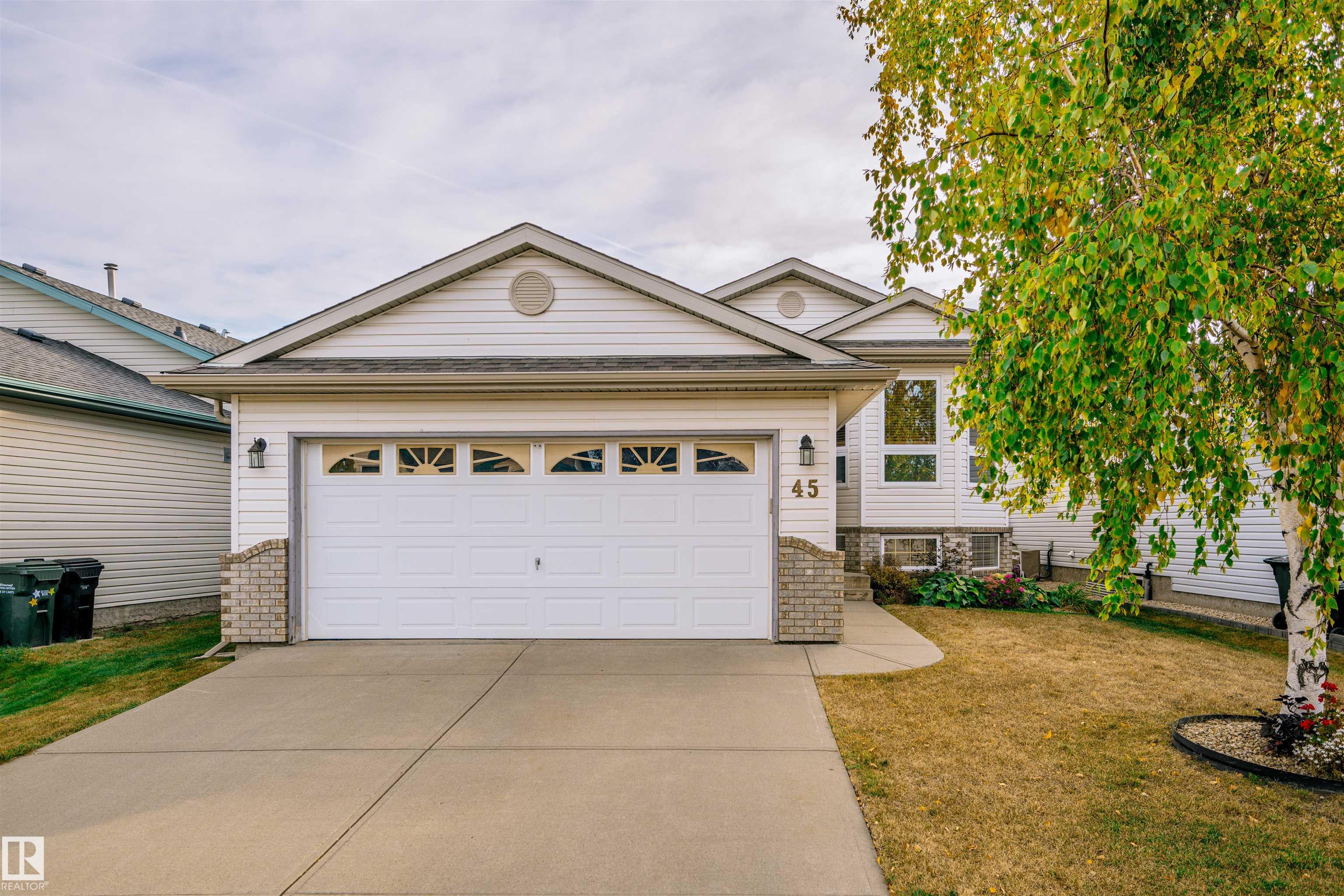 45 Dorian Way, Sherwood Park, AB T8H 1Y6