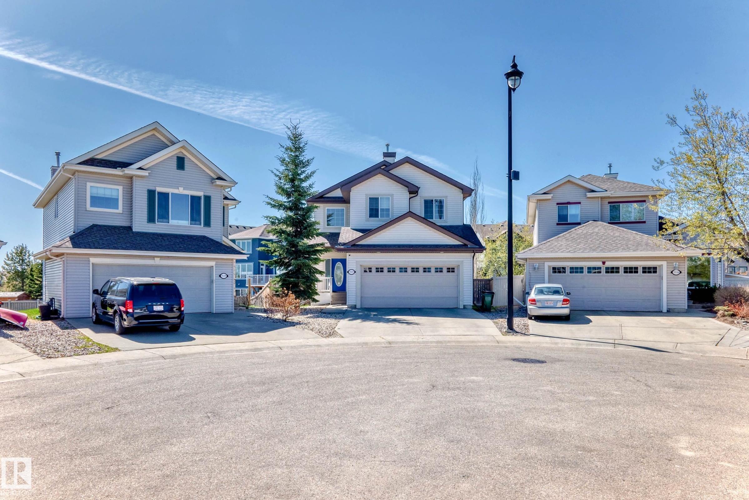 206 St Nw Unit 5505 St #a, Edmonton, AB T6M 0B6