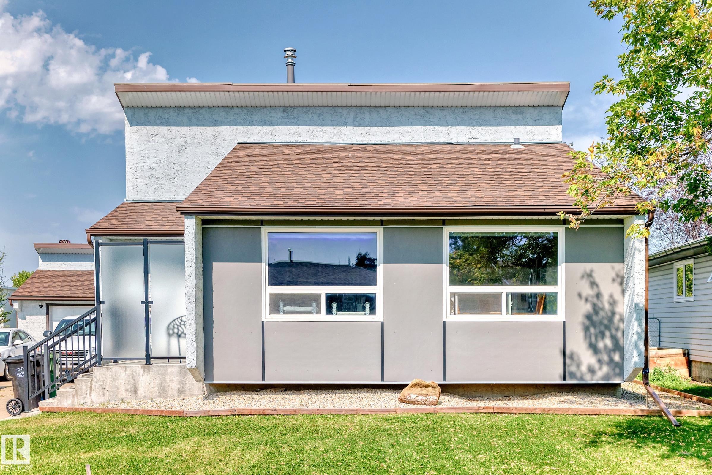 26 Caledonia Dr, Leduc, AB T9E 6C6