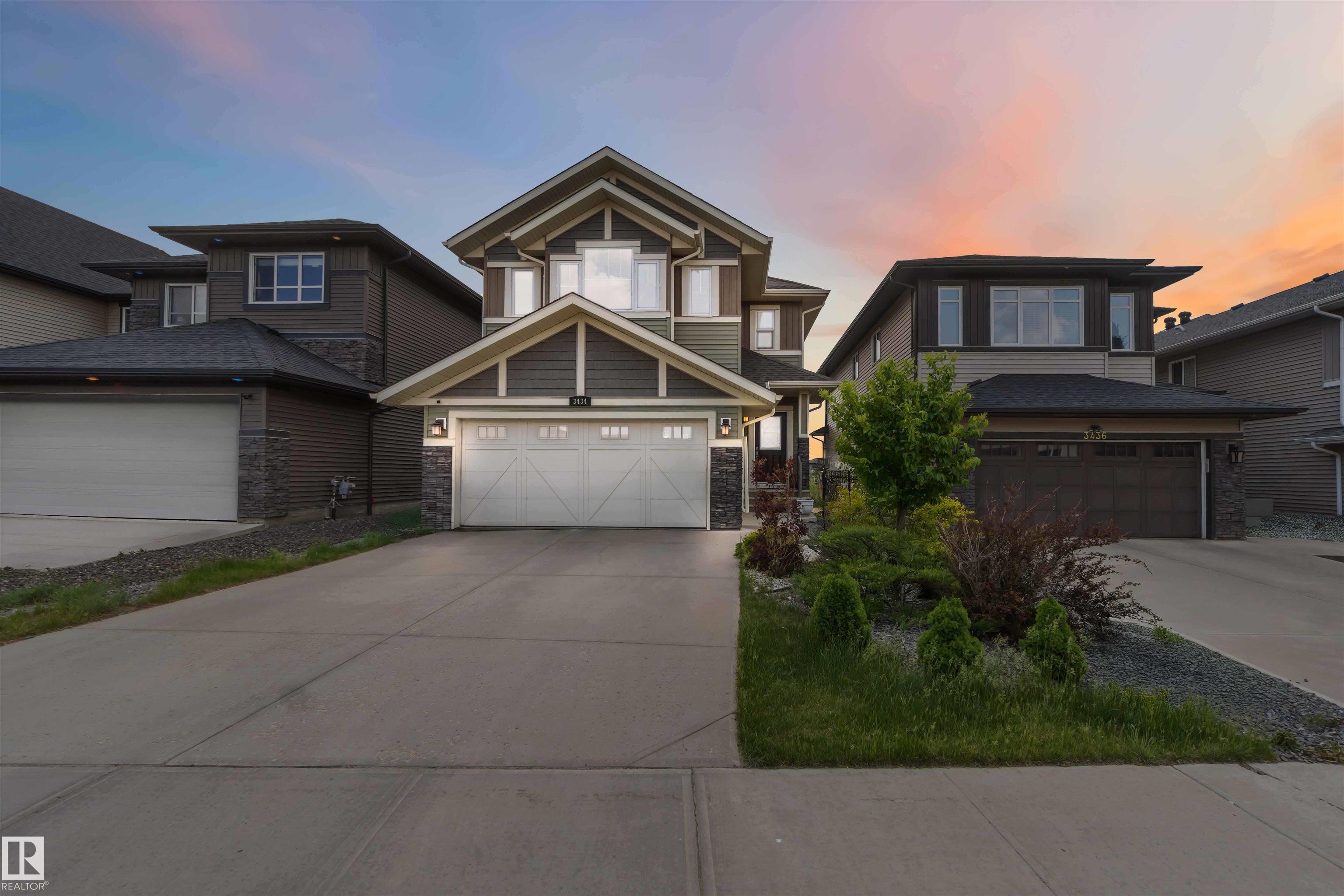 3434 Parker Loop SW, Edmonton, AB T6W 2W9